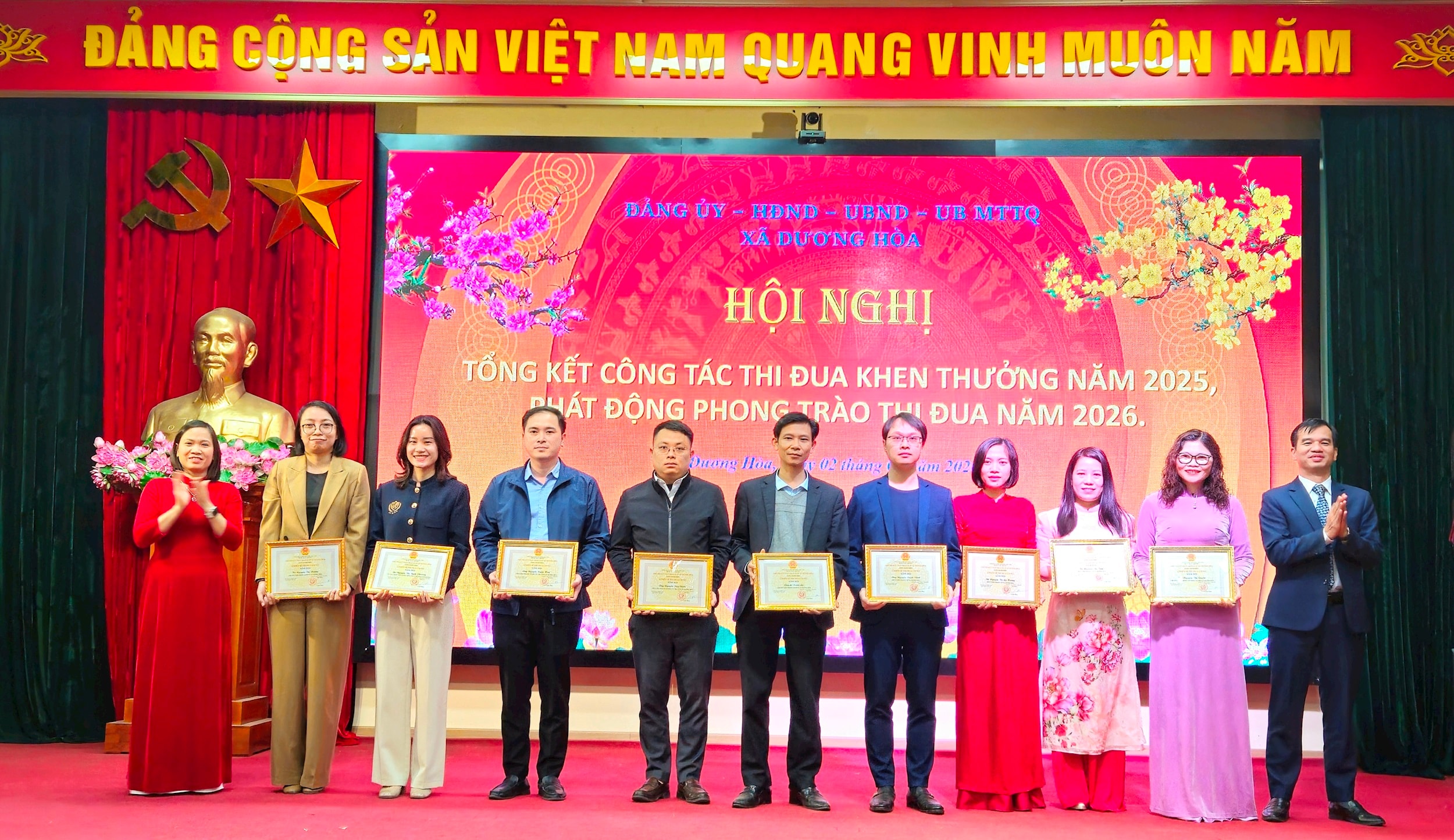 duong-hoa-khen.jpg
