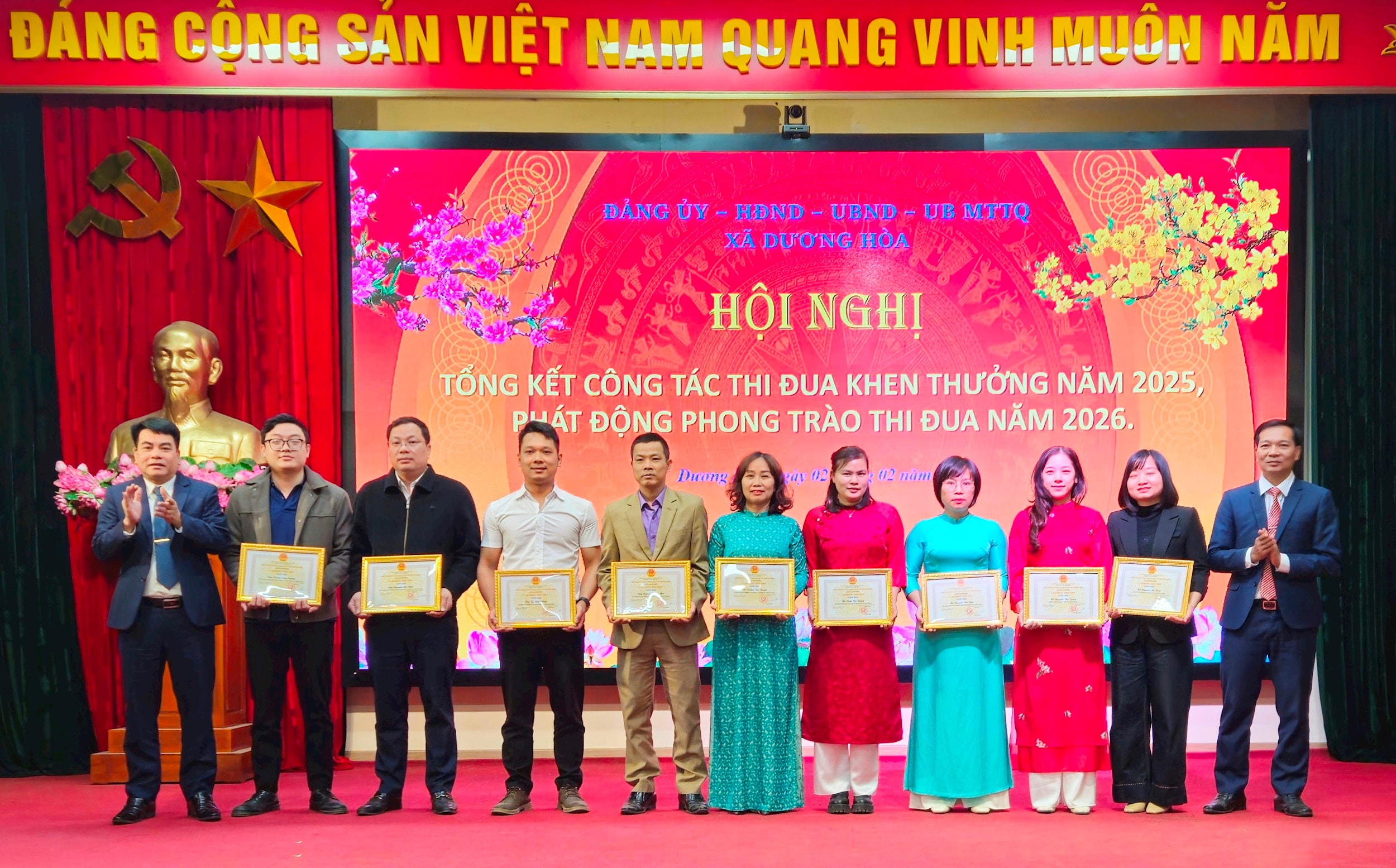 khen-duong-hoa.jpg