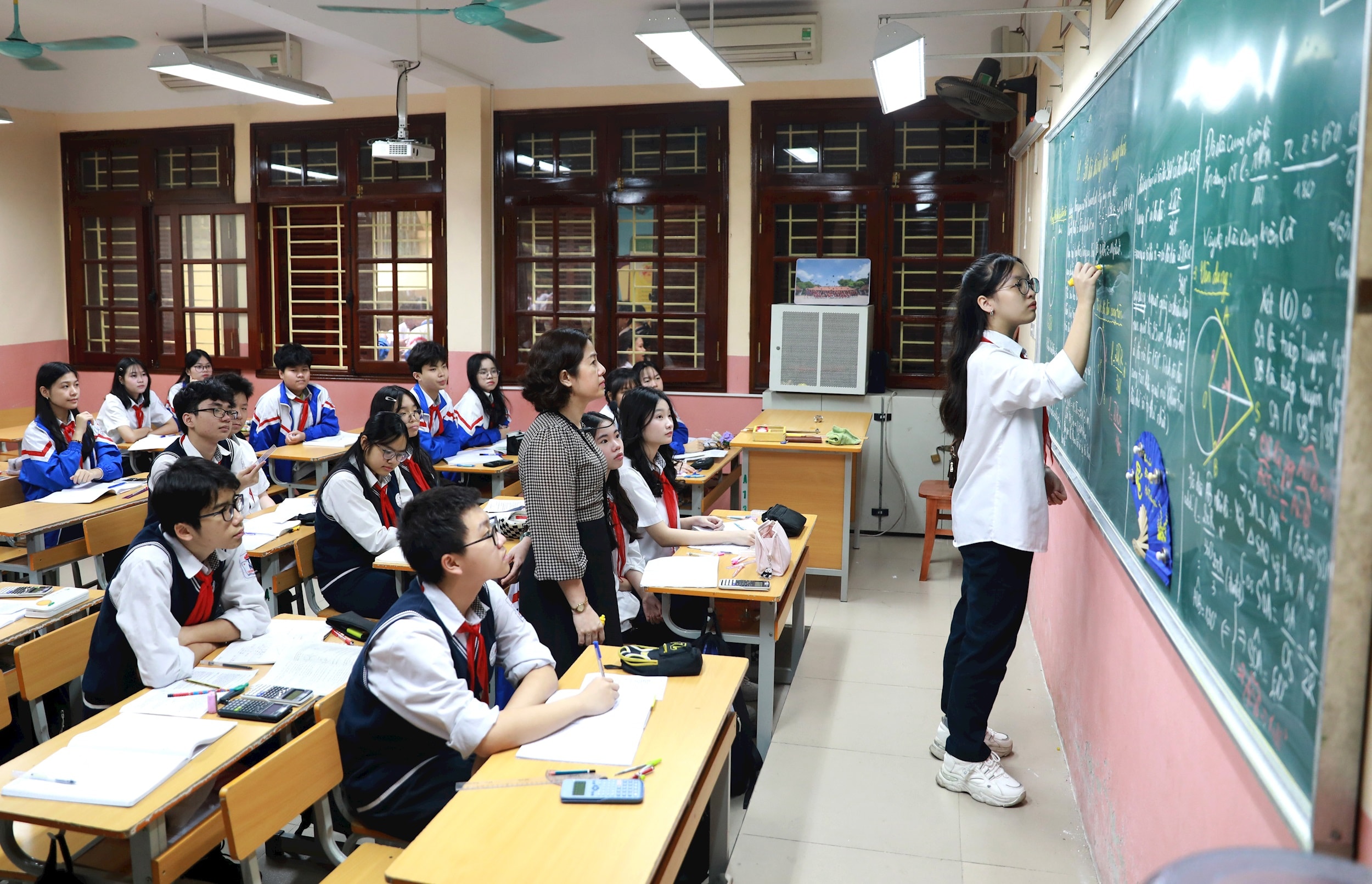mot-tiet-on-tap-cua-hoc-sinh-lop-9-truong-trung-hoc-co-so-trung-nhi-phuong-hai-ba-trung-.-anh-quang-thai.jpg