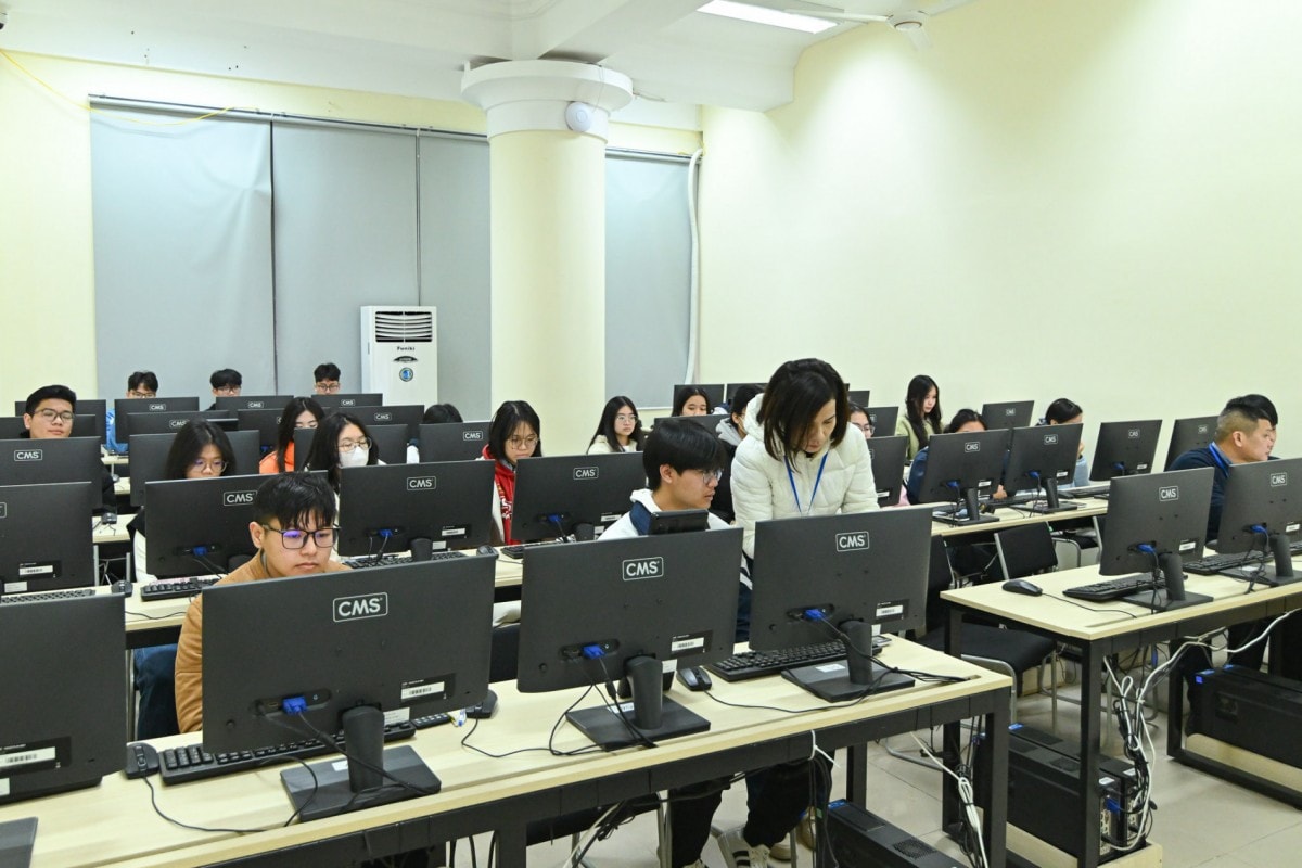 Thí sinh tham dự đợt 1 kỳ thi đánh giá tư duy năm 2026 của Đại học Bách khoa Hà Nội
