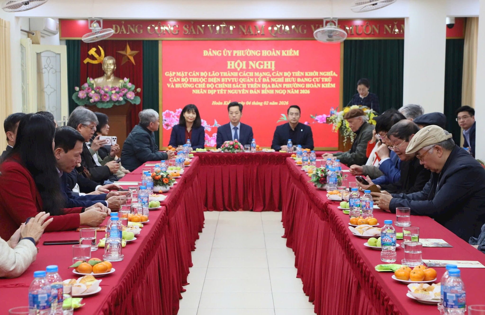 hk-qc-.jpg