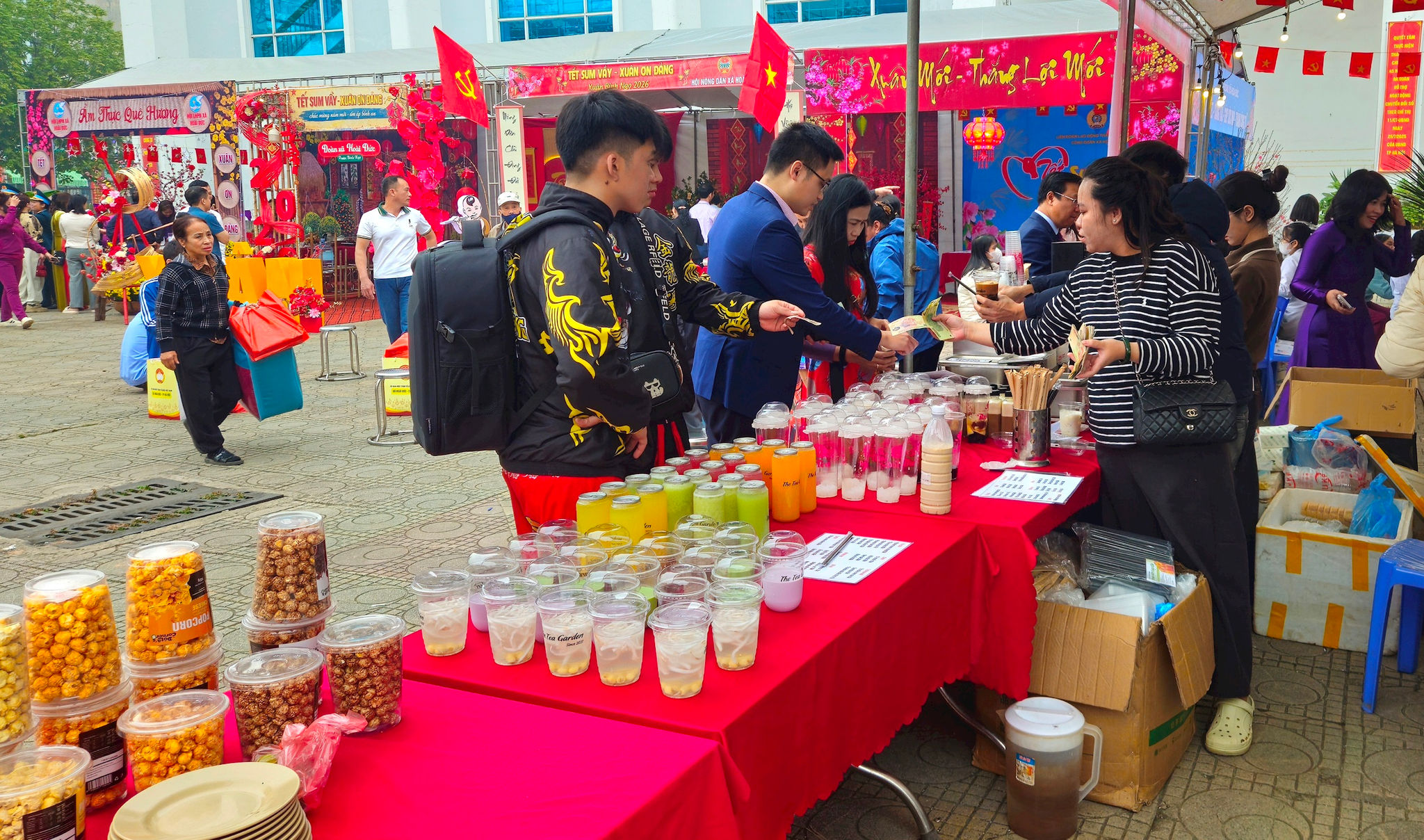 hoai-duc-cho.jpg