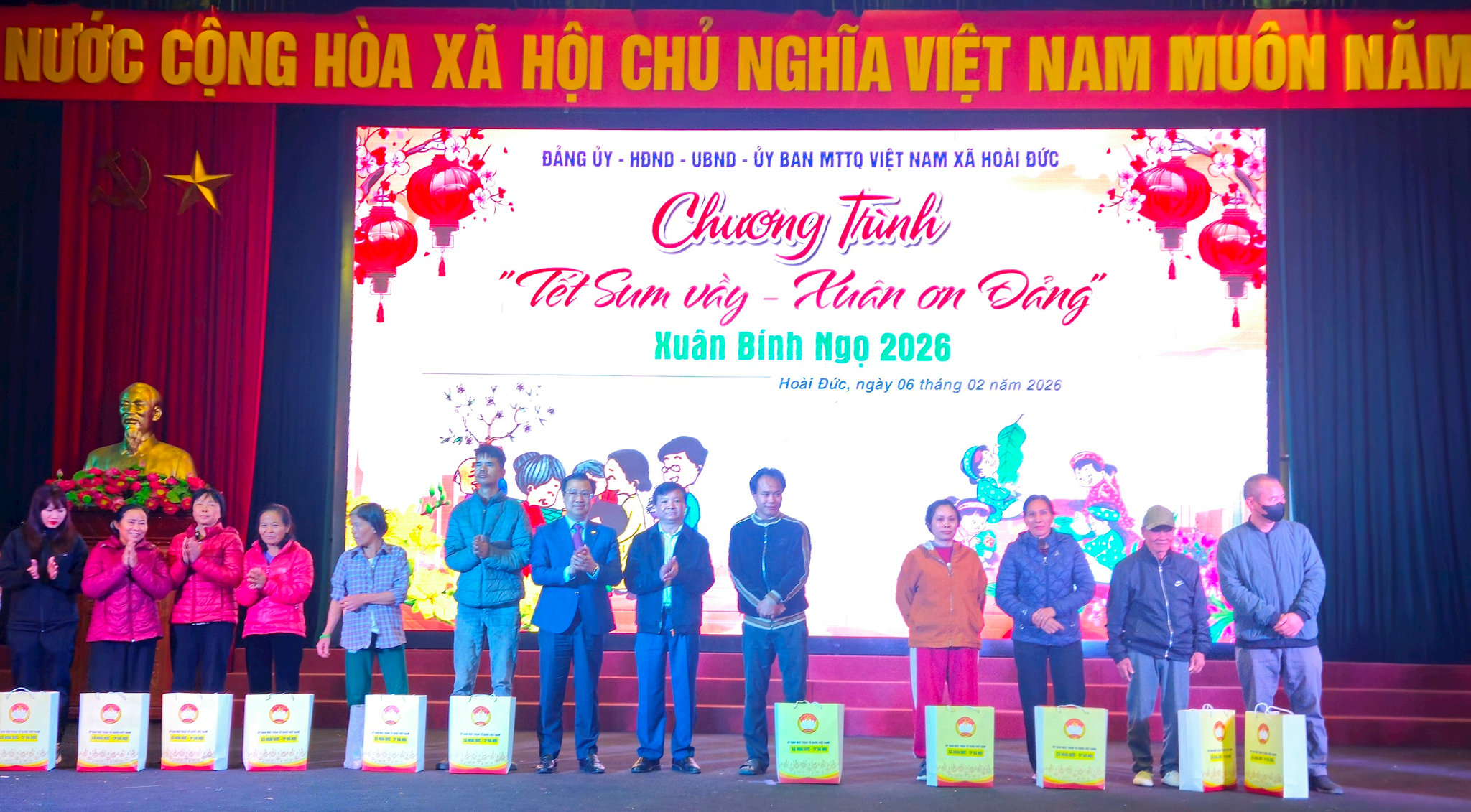 hoai-duc-q1.jpg