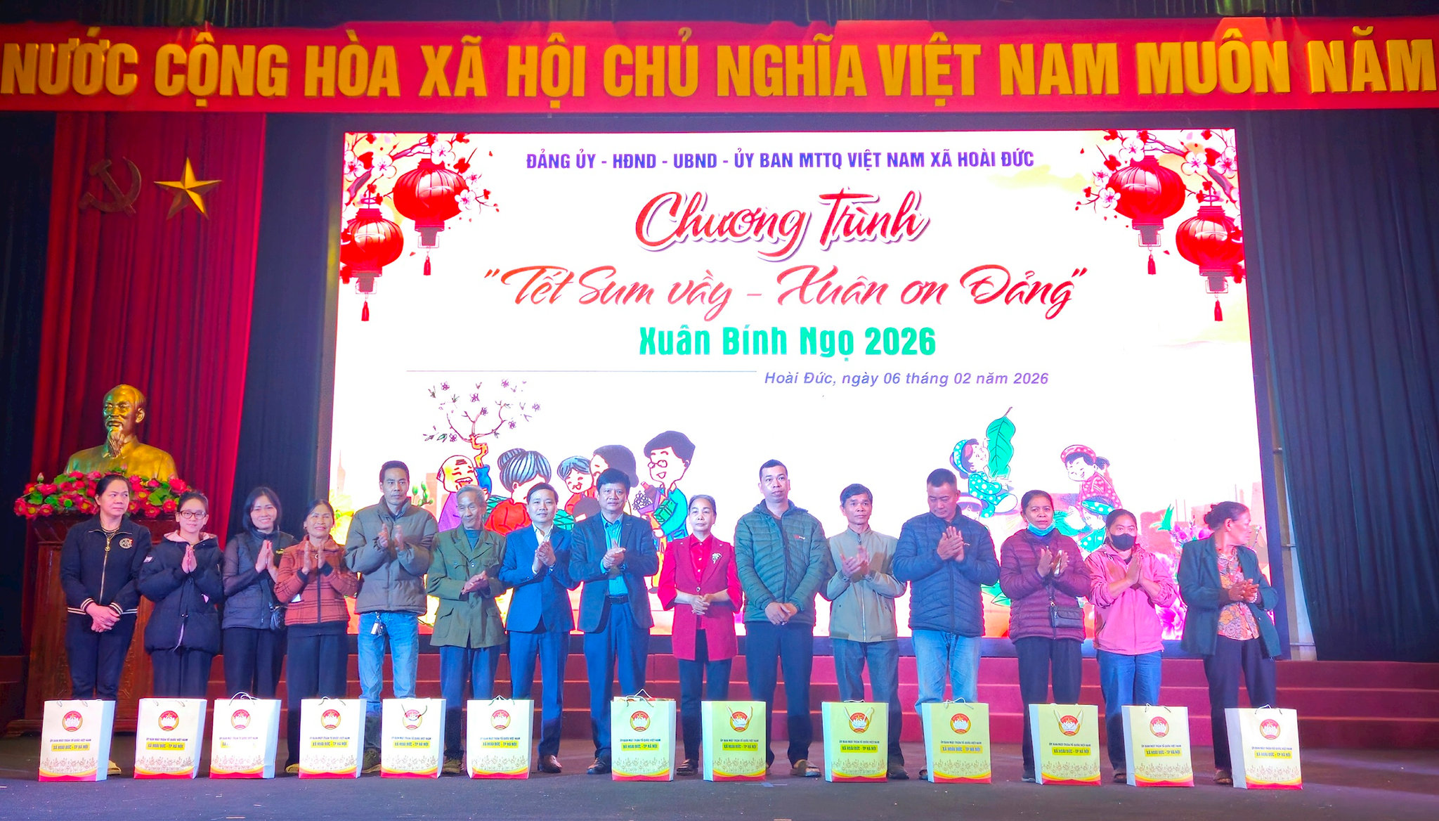 hoai-duc-q2.jpg