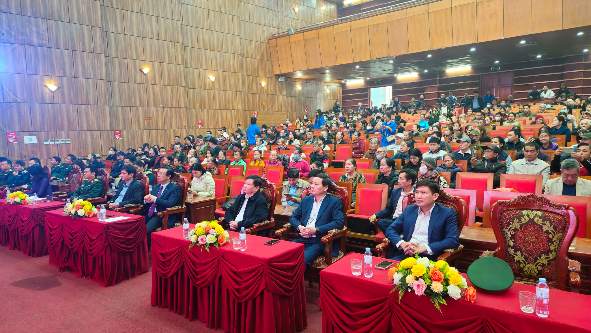 hoai-duc-qc.jpg