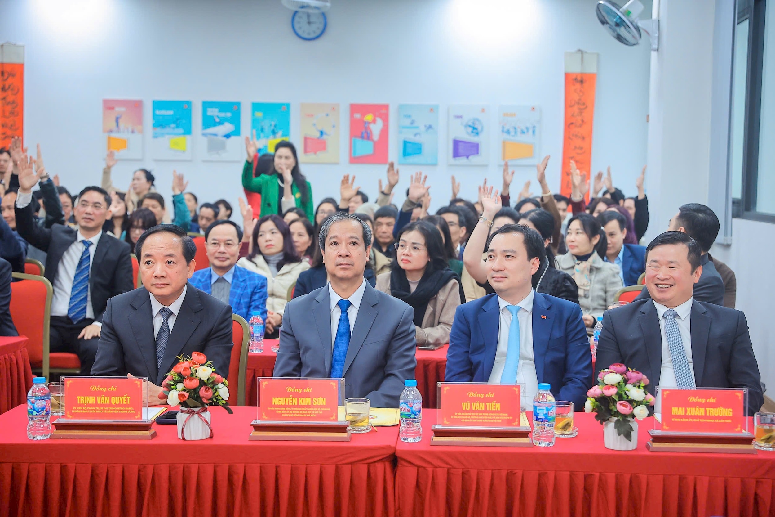 db-bieu-quyet.jpg