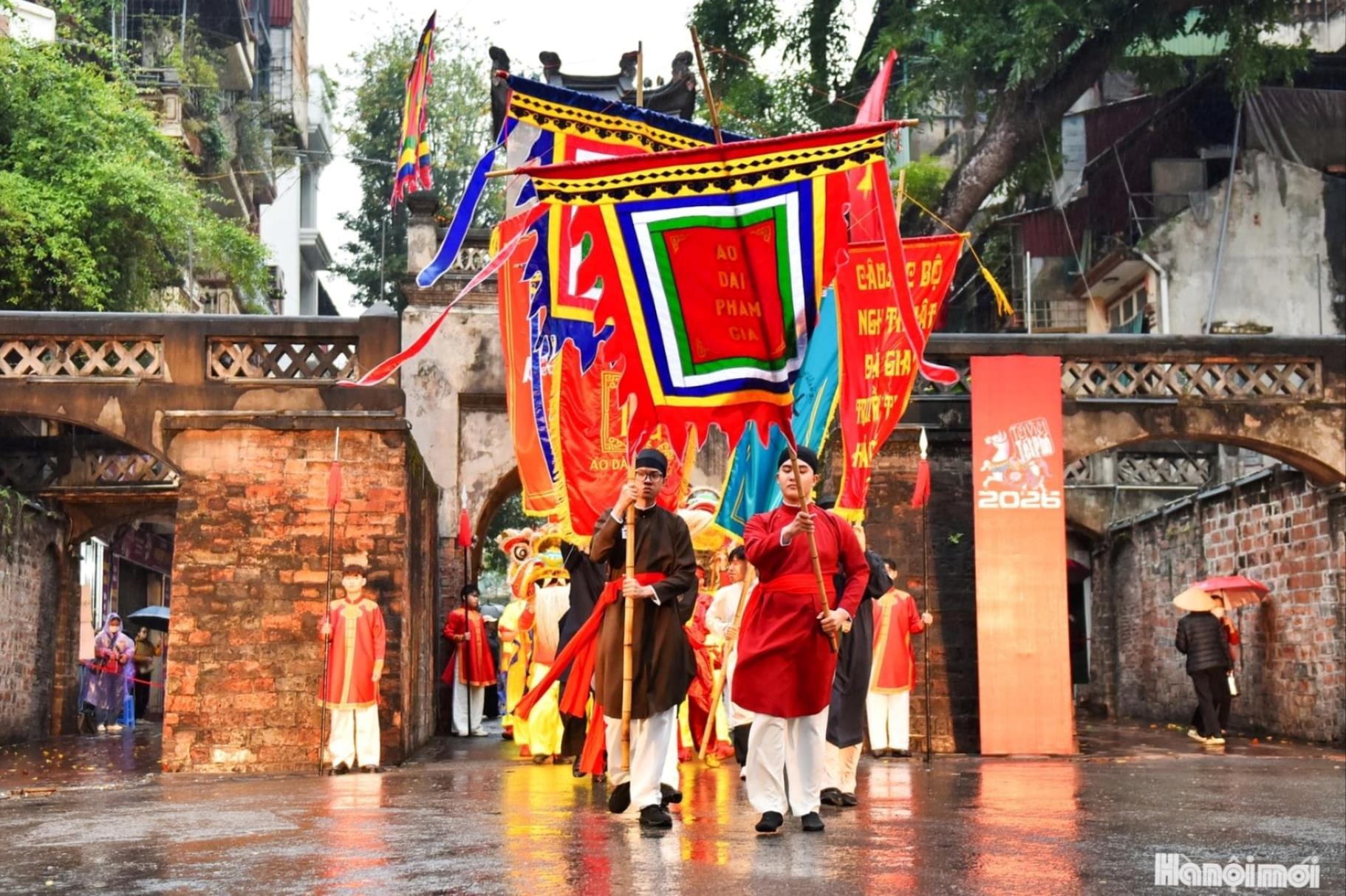 Không gian di tích Ô Quan Chưởng nơi diễn ra nghi thức mở cửa - cửa ô cổ hiếm hoi còn lại của Thăng Long.