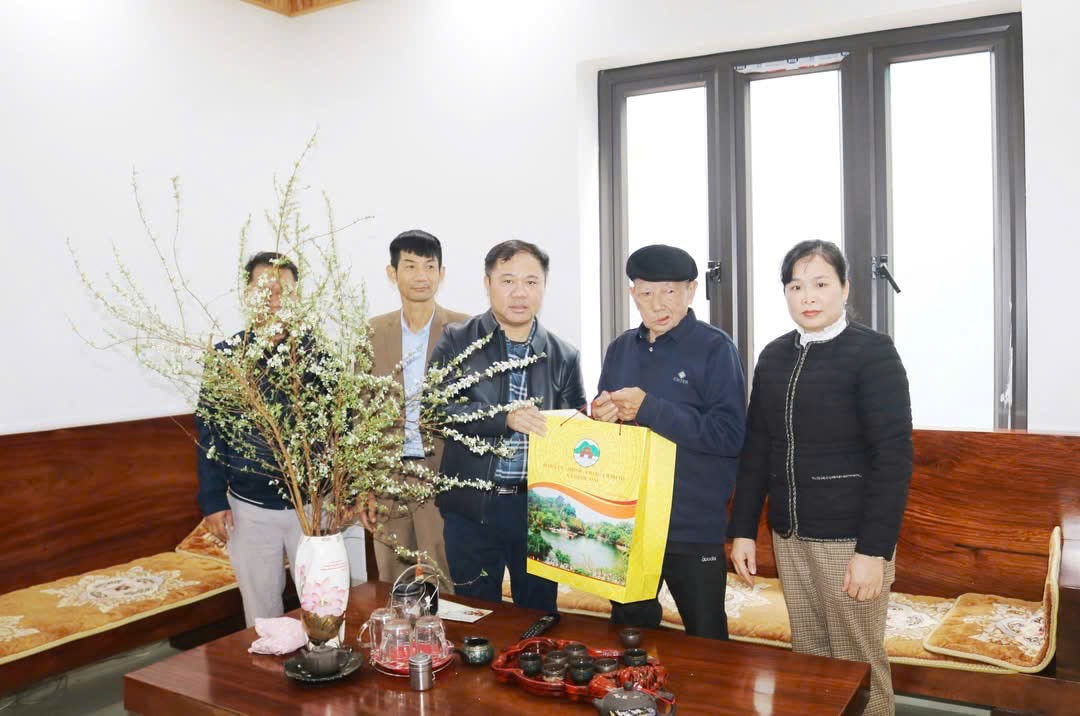 quoc-oai-tang-qua2.jpg