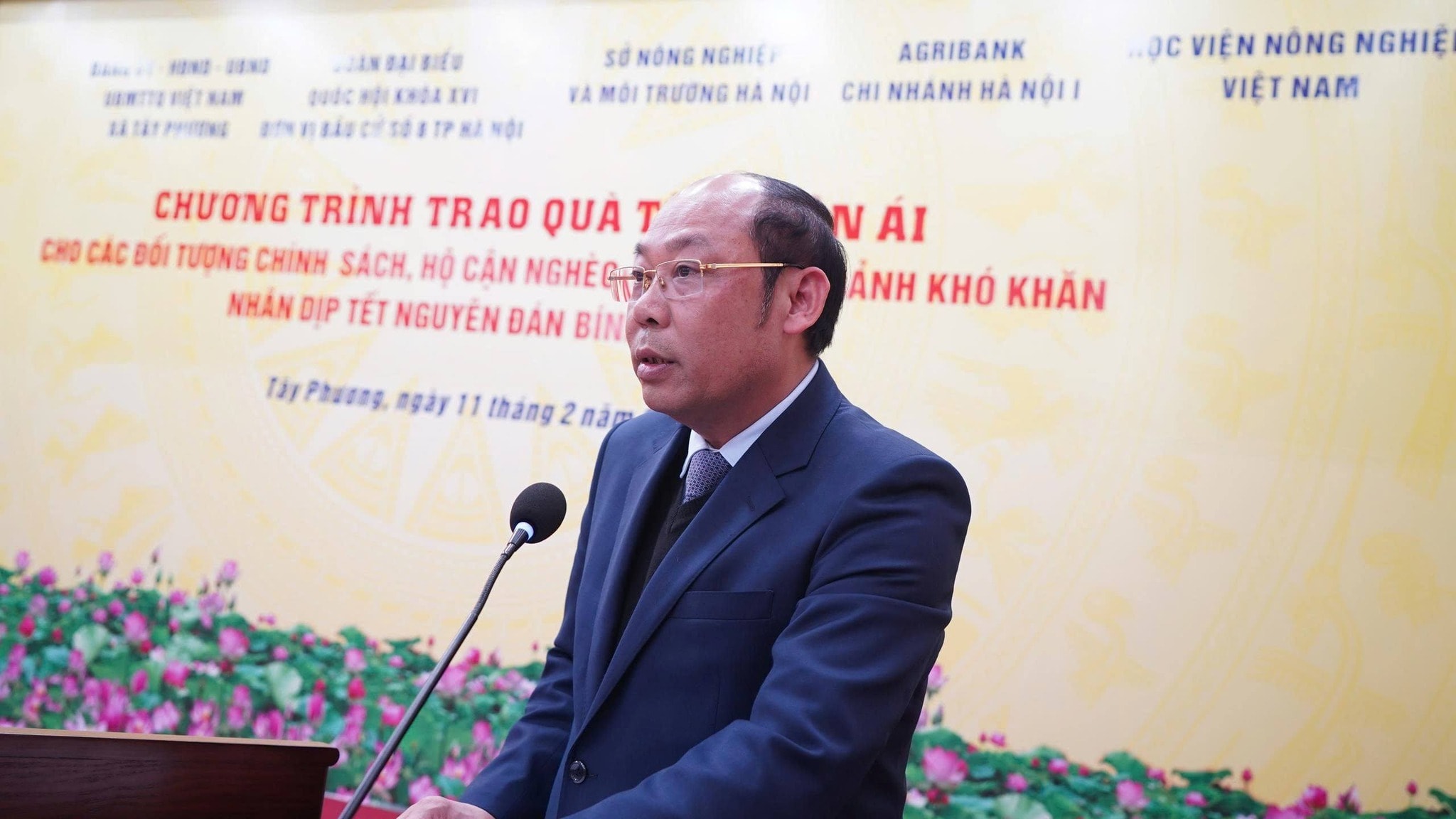 tay-phuong-1.jpg