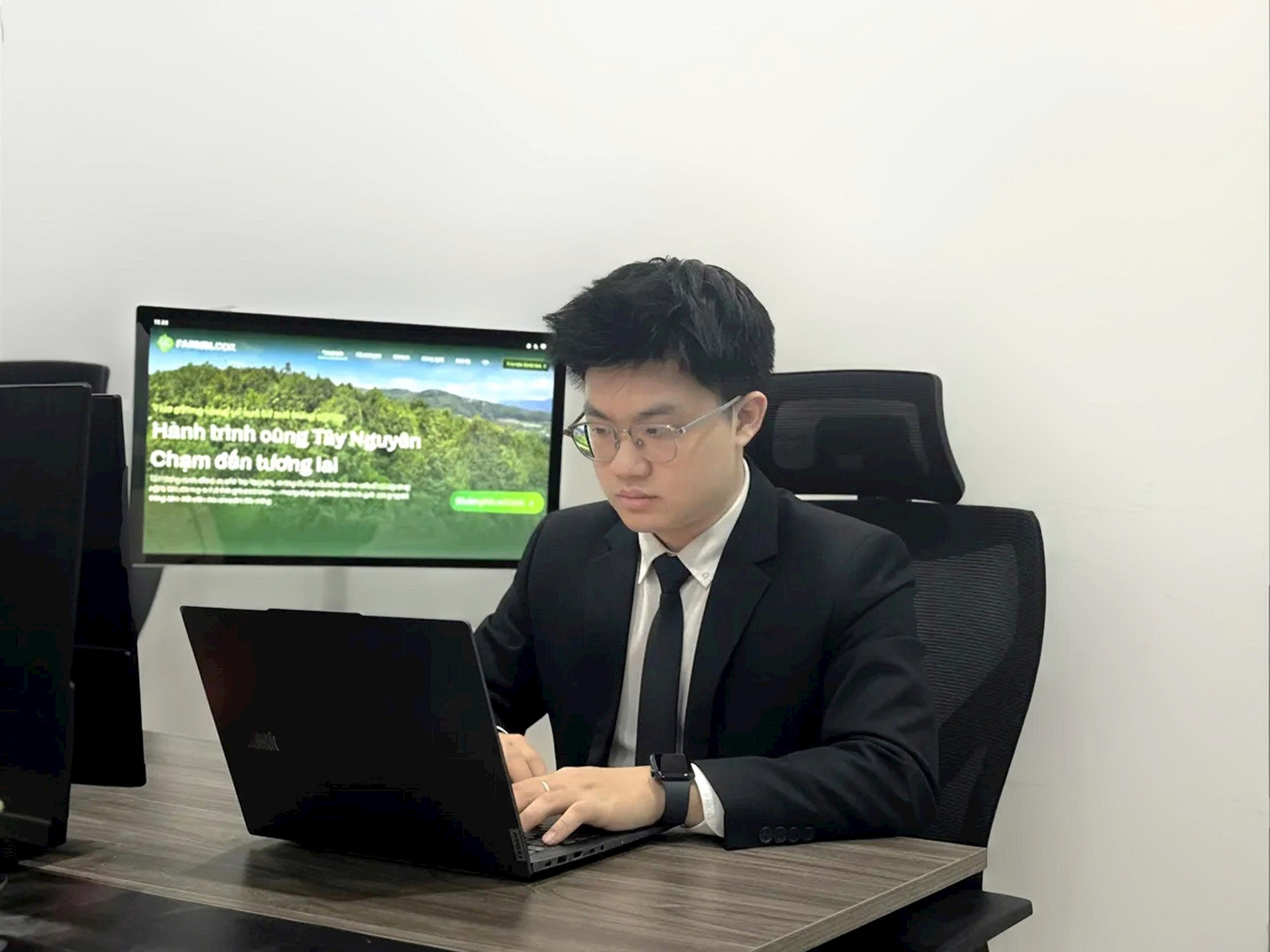 hieu-nn.jpg