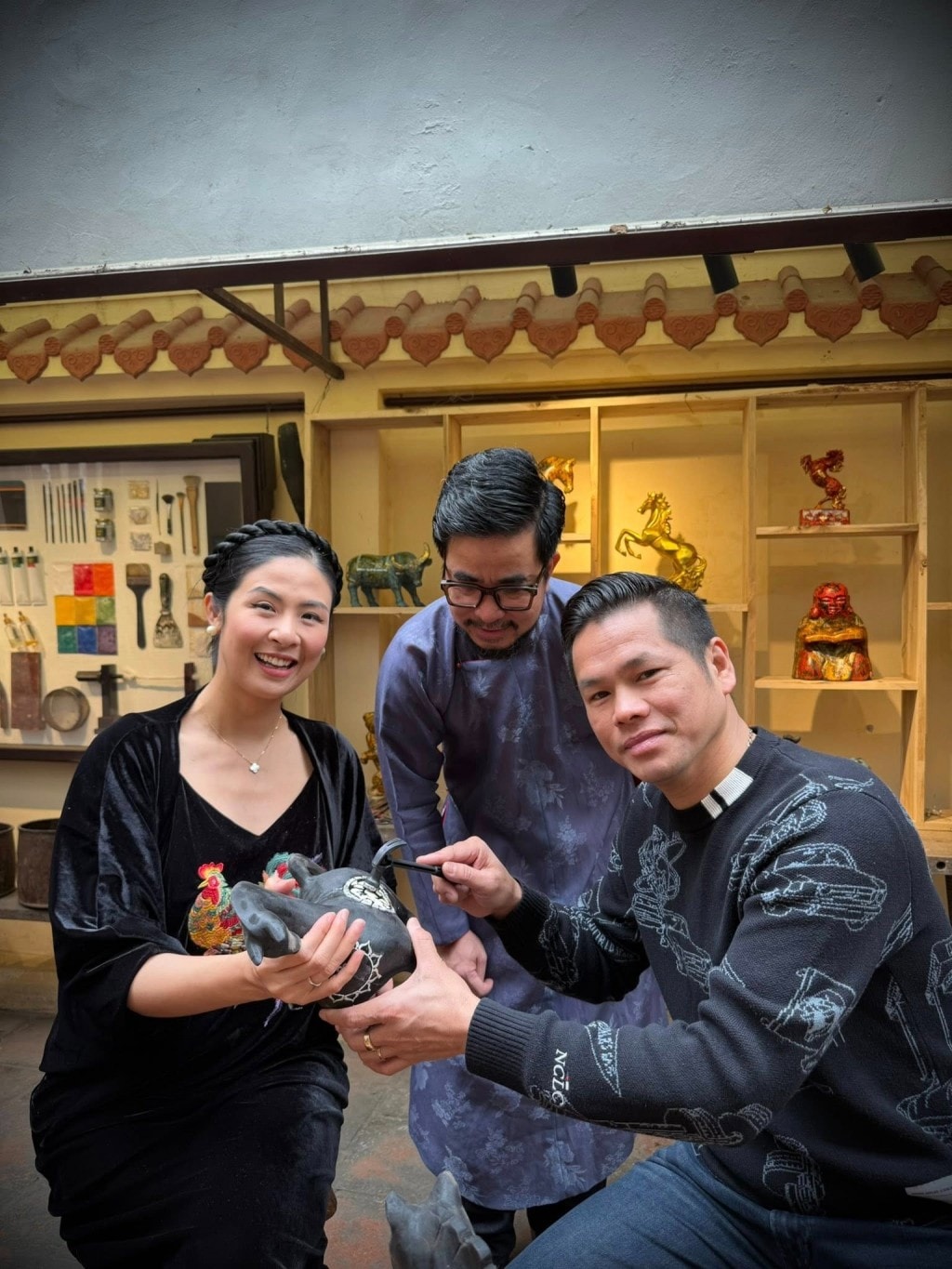 Workshopen ble deltatt av skjønnhetsdronninger og kunstnere.