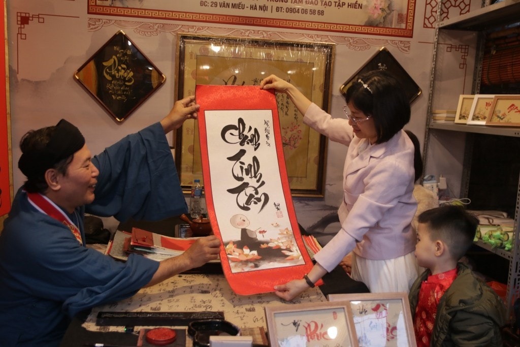 Vårkalligrafifestival på Van Mieu - Quoc Tu Giam