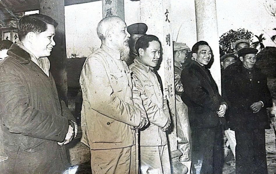 dinh-lang-vp.jpg