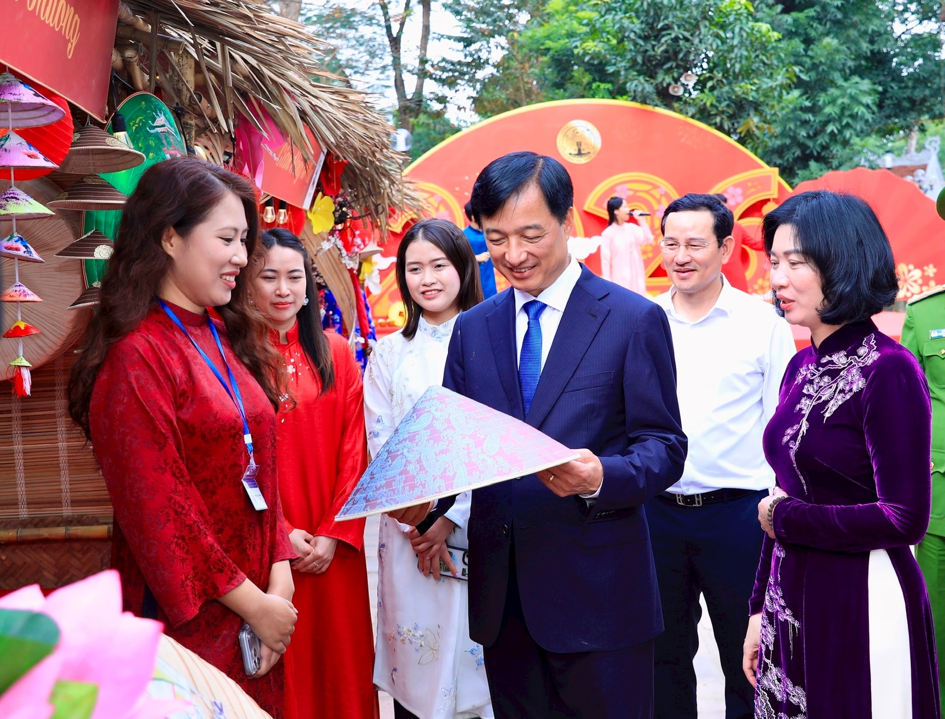 Thủ đô Hà Nội văn hiến và anh hùng - Khẳng định bản lĩnh, trí tuệ, tầm vóc trong kỷ nguyên mới