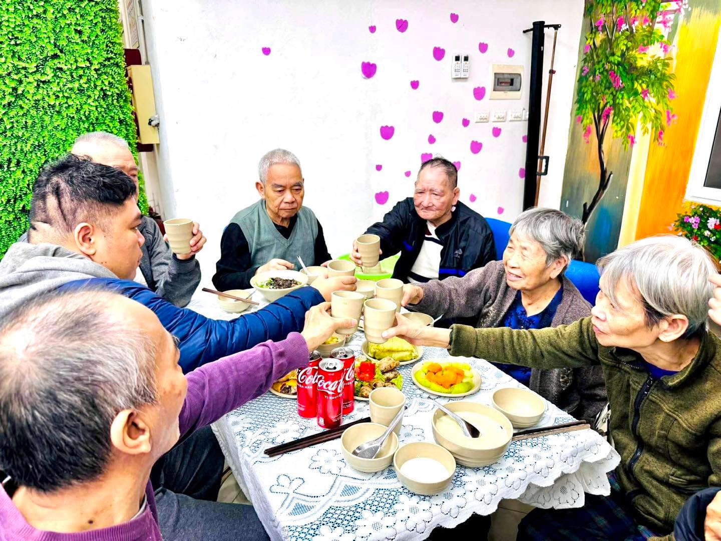 Chiều 29 Tết, các cụ tại viện dưỡng lão Diên Hồng đón Tết theo cách rất riêng