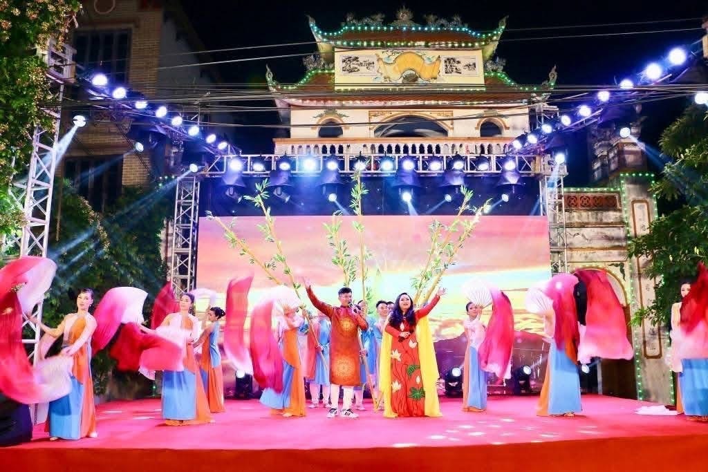 nh-cai-luong.jpg