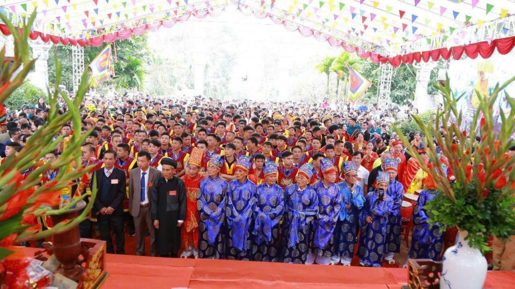 این جشنواره فرصتی است برای مردم تا از اجداد خود قدردانی کنند، ارزش‌های فرهنگی سنتی و زیبای سرزمین مادری خود را در منطقه دوای حفظ و ترویج کنند (عکس: کمیته مردمی کمون دوای پونگ).