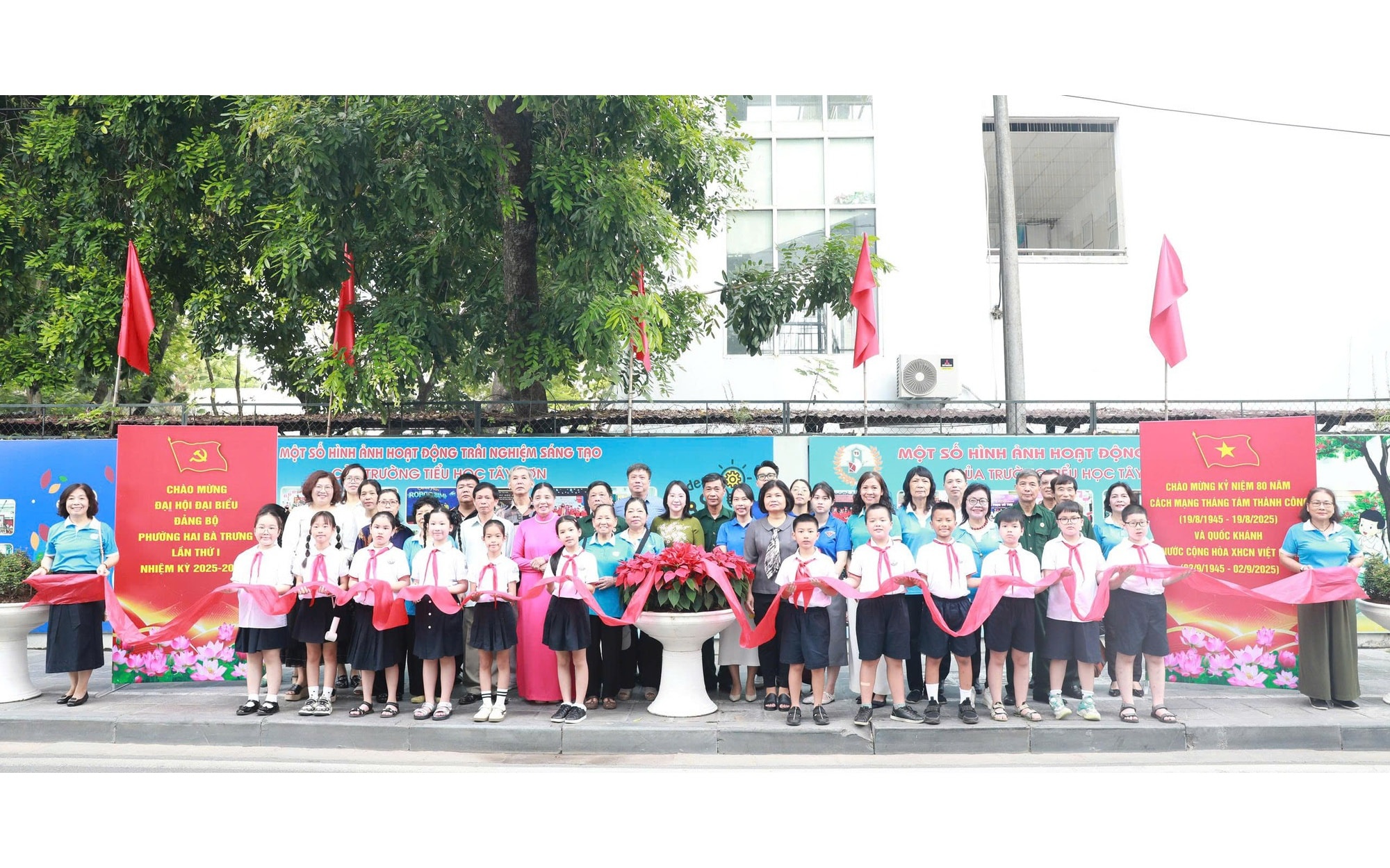 thumb-tuyen-pho-hoa-2-17549675461192107943983-17549675476833599661-1-.jpg