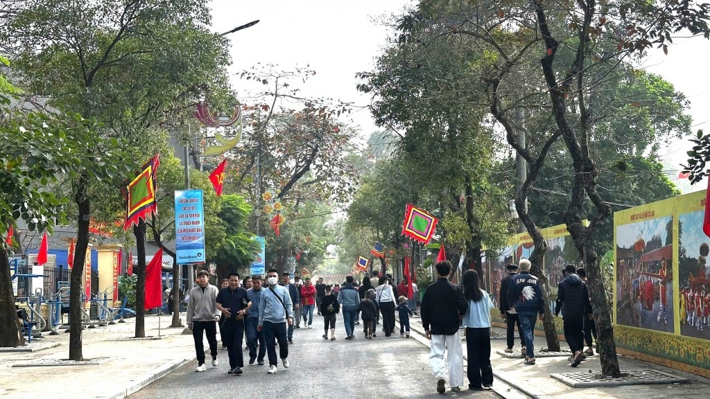 Molte persone hanno partecipato al Co Loa Festival 2026 (Foto: Thai Son)