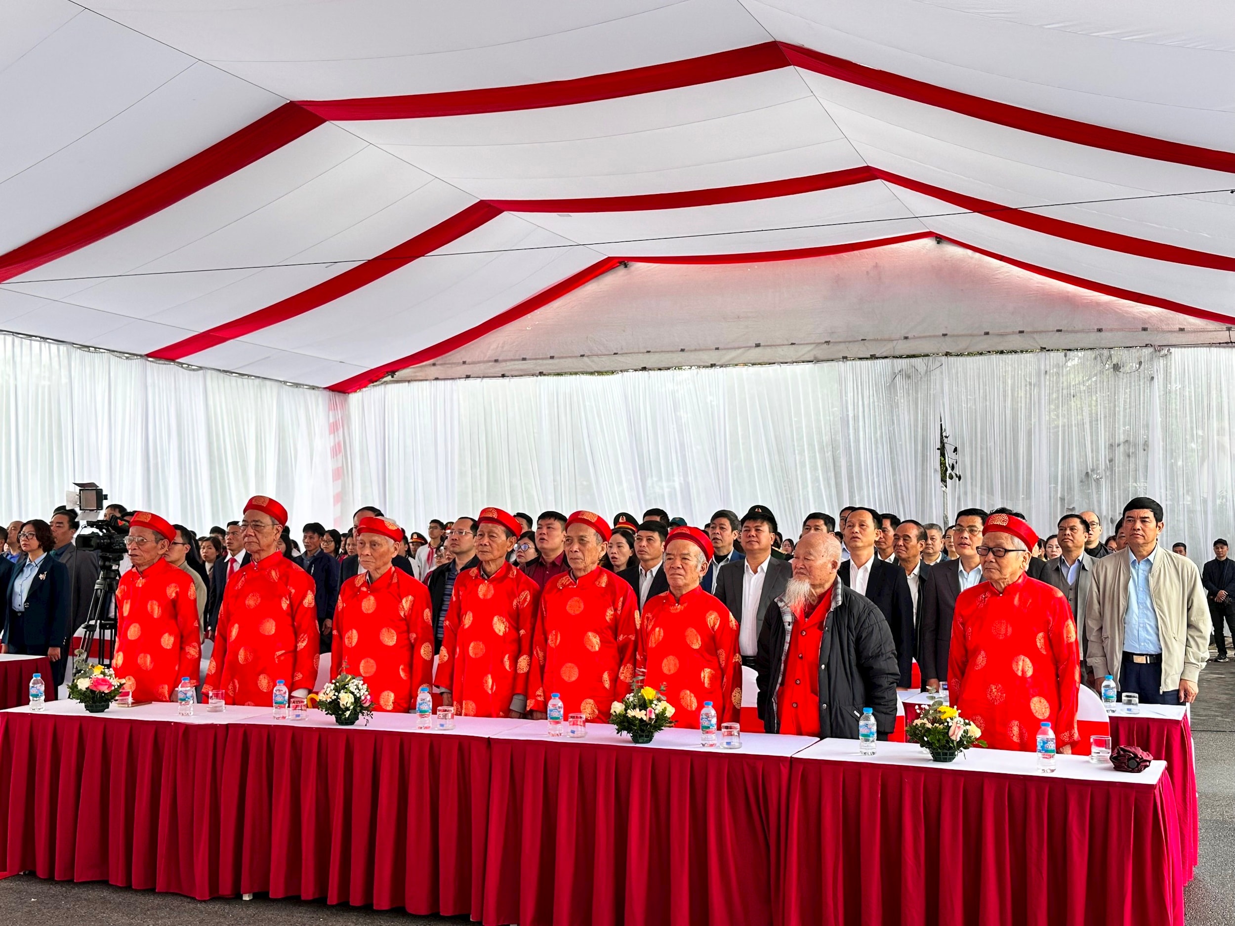 Quang cảnh buổi lễ. Ảnh: Mai Duyên.
