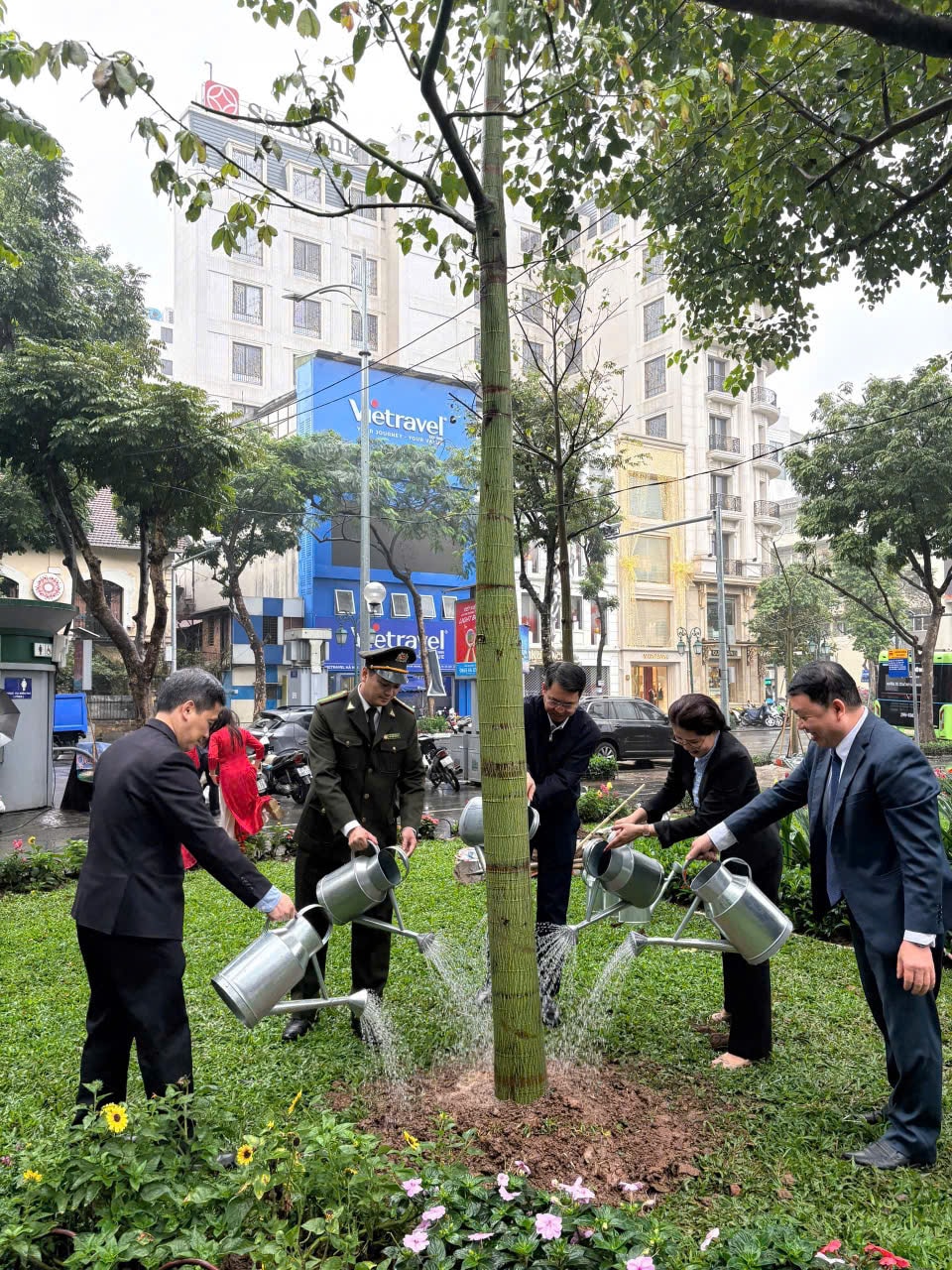 Lãnh đạo phường Cửa Nam và các đại biểu t