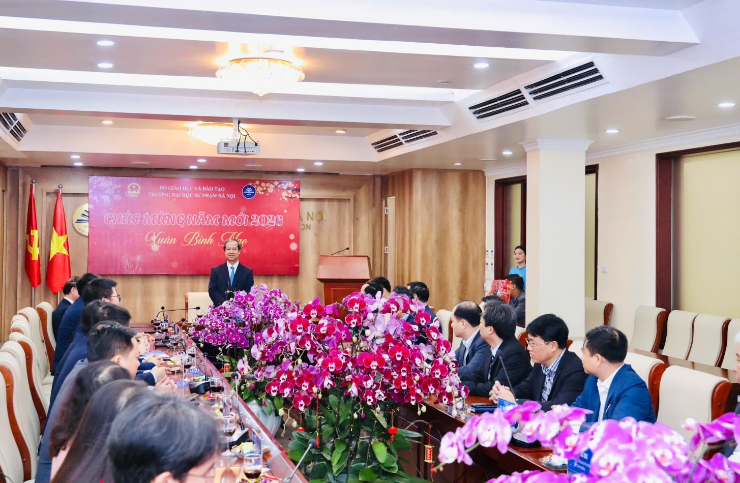 2302-bt-tham-su-pham.jpg