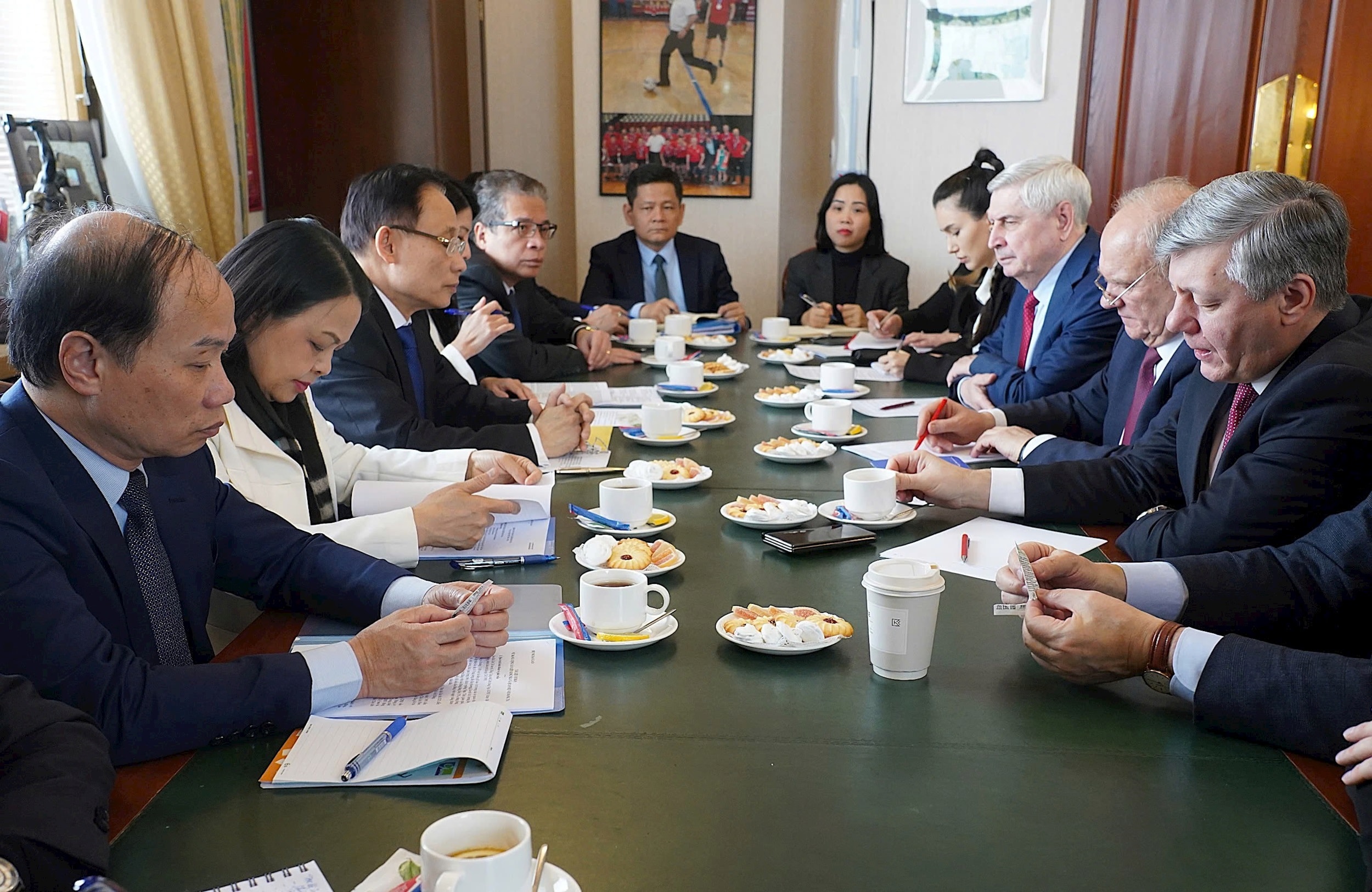 chu-tich-dang-cong-san-lien-bang-nga-g.-zyuganov-2.jpg