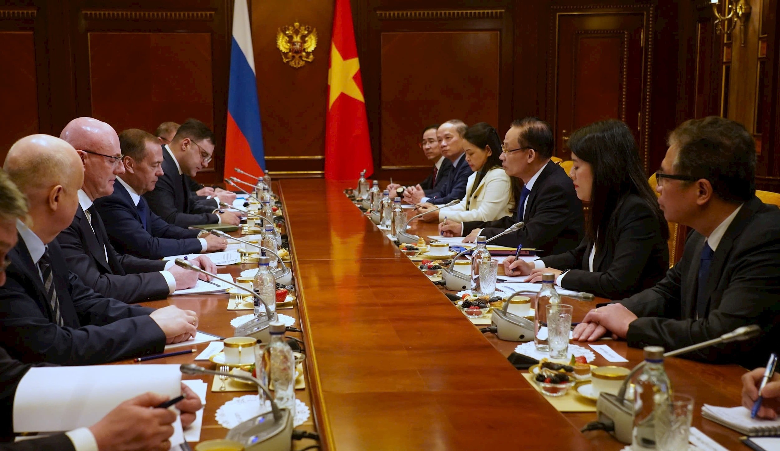 chu-tich-dang-nuoc-nga-thong-nhat-d.-medvedev-2.jpg