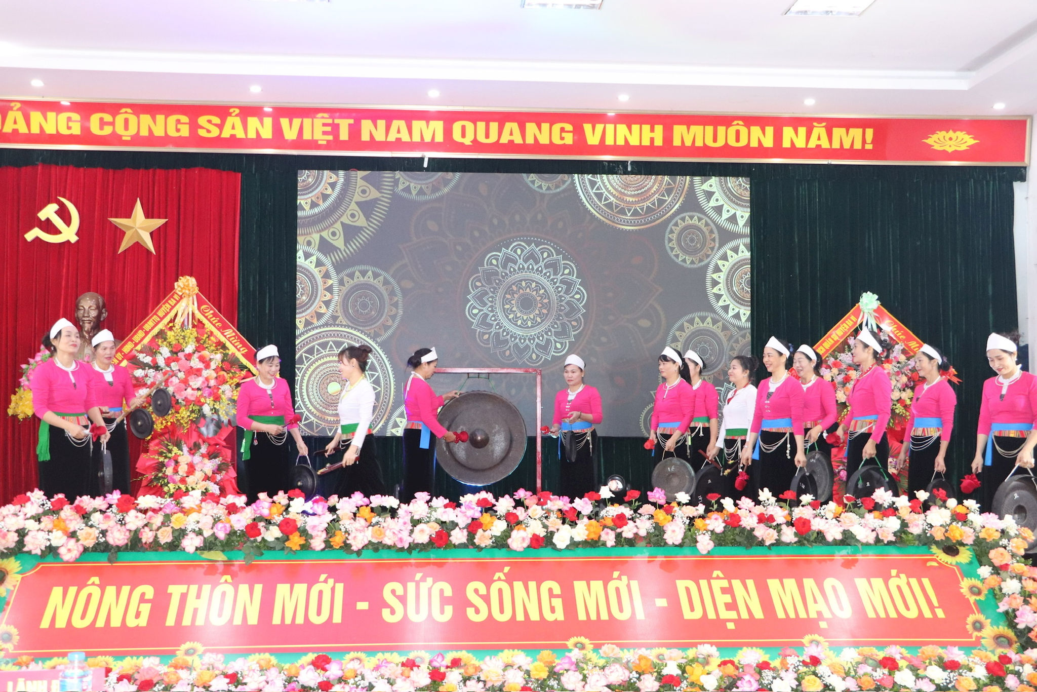le-hoi-t3an-vien-son-th55anh.jpg