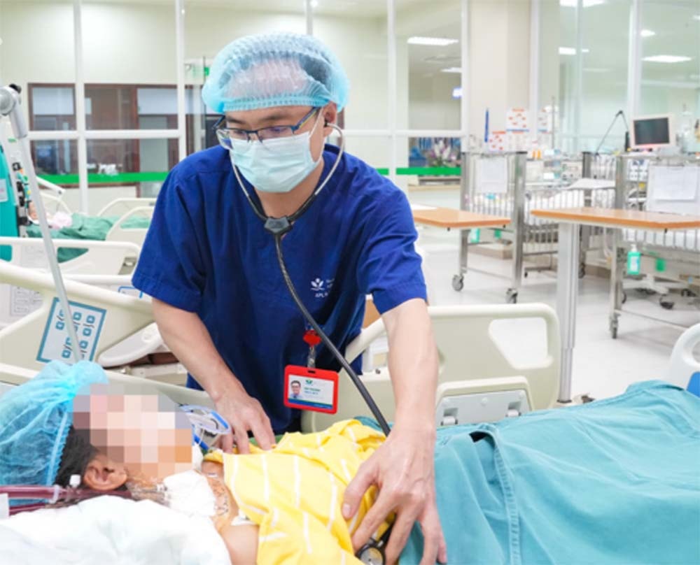 nganh_y_te_dong_hanh_cung_benh_nhan_xuyen_tet1.jpg