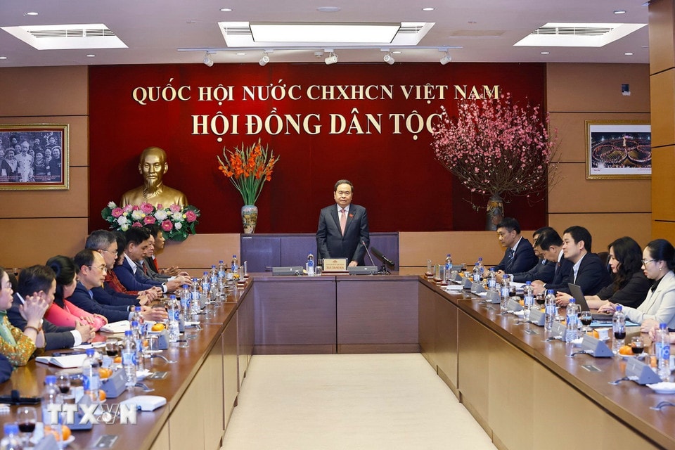 2402-chu-tich-quoc-hoi-lam-viec-hoi-dong-dan-toc-quoc-hoi-1.jpg