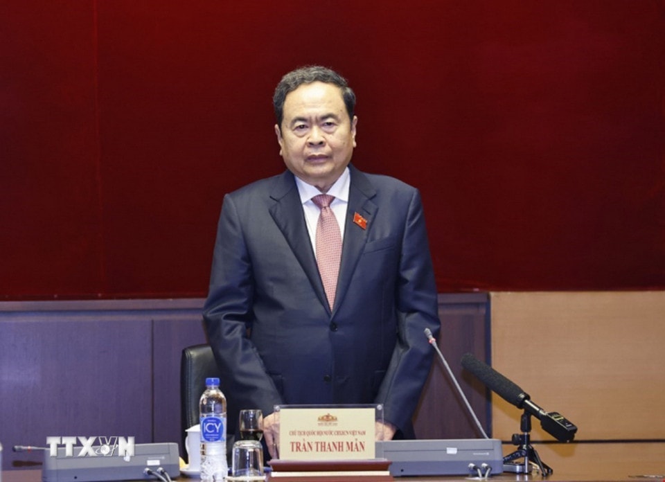 2402-chu-tich-quoc-hoi-lam-viec-hoi-dong-dan-toc-quoc-hoi-3.jpg