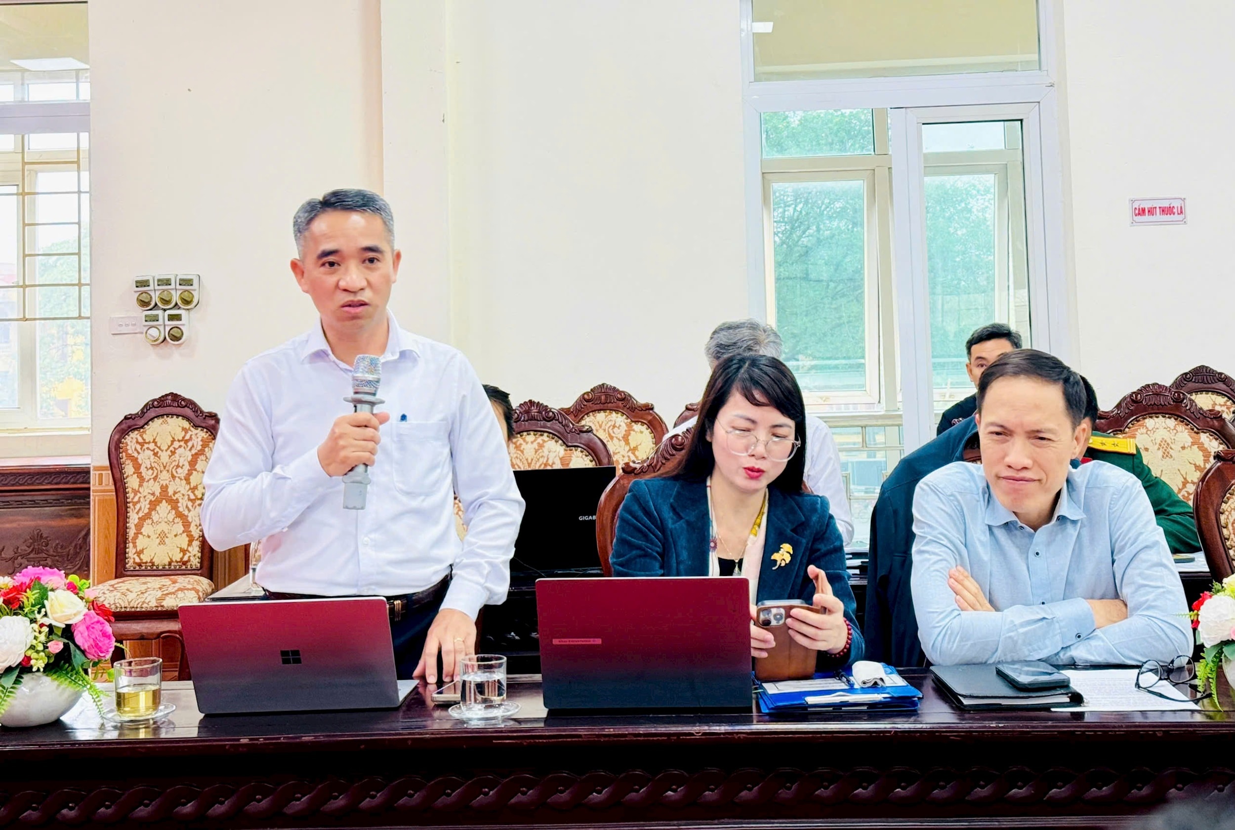 nam-phu-2.jpg