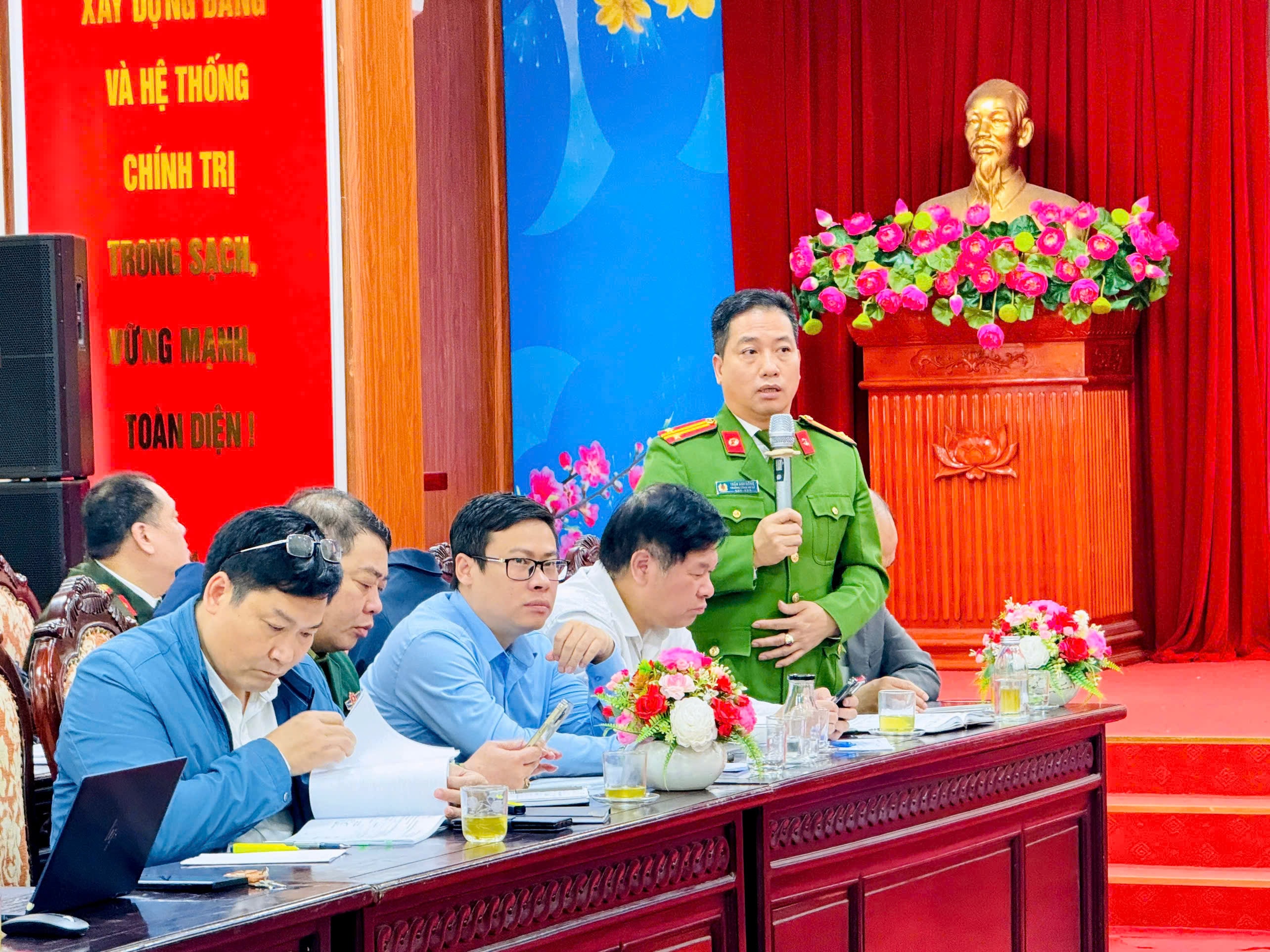 nam-phu-3.jpg