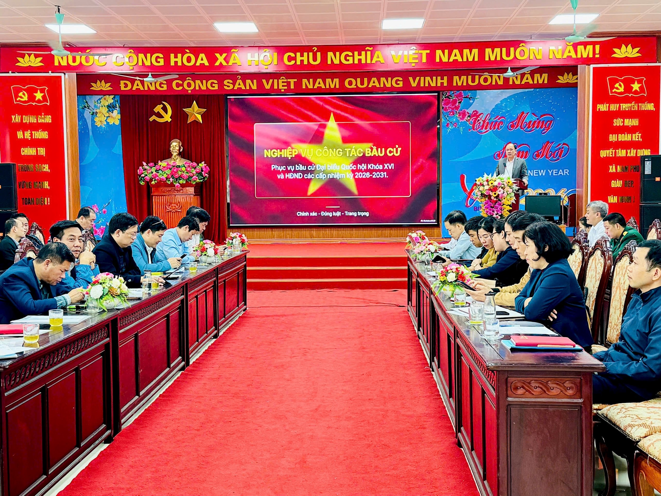 nam-phu.jpg