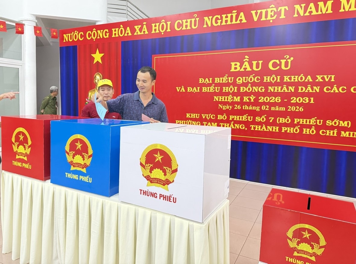a28.bau-cu-som.tam-thang.jpg