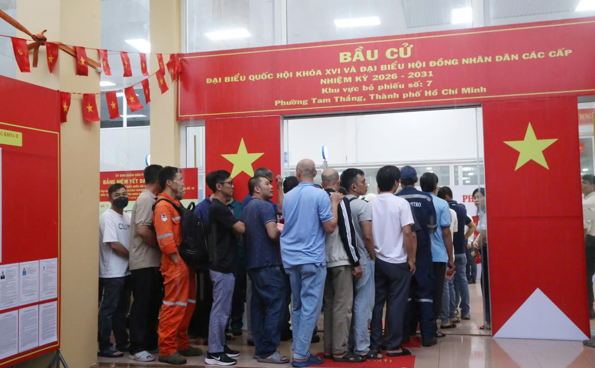 a32.bau-cu-som.tam-thang.jpg