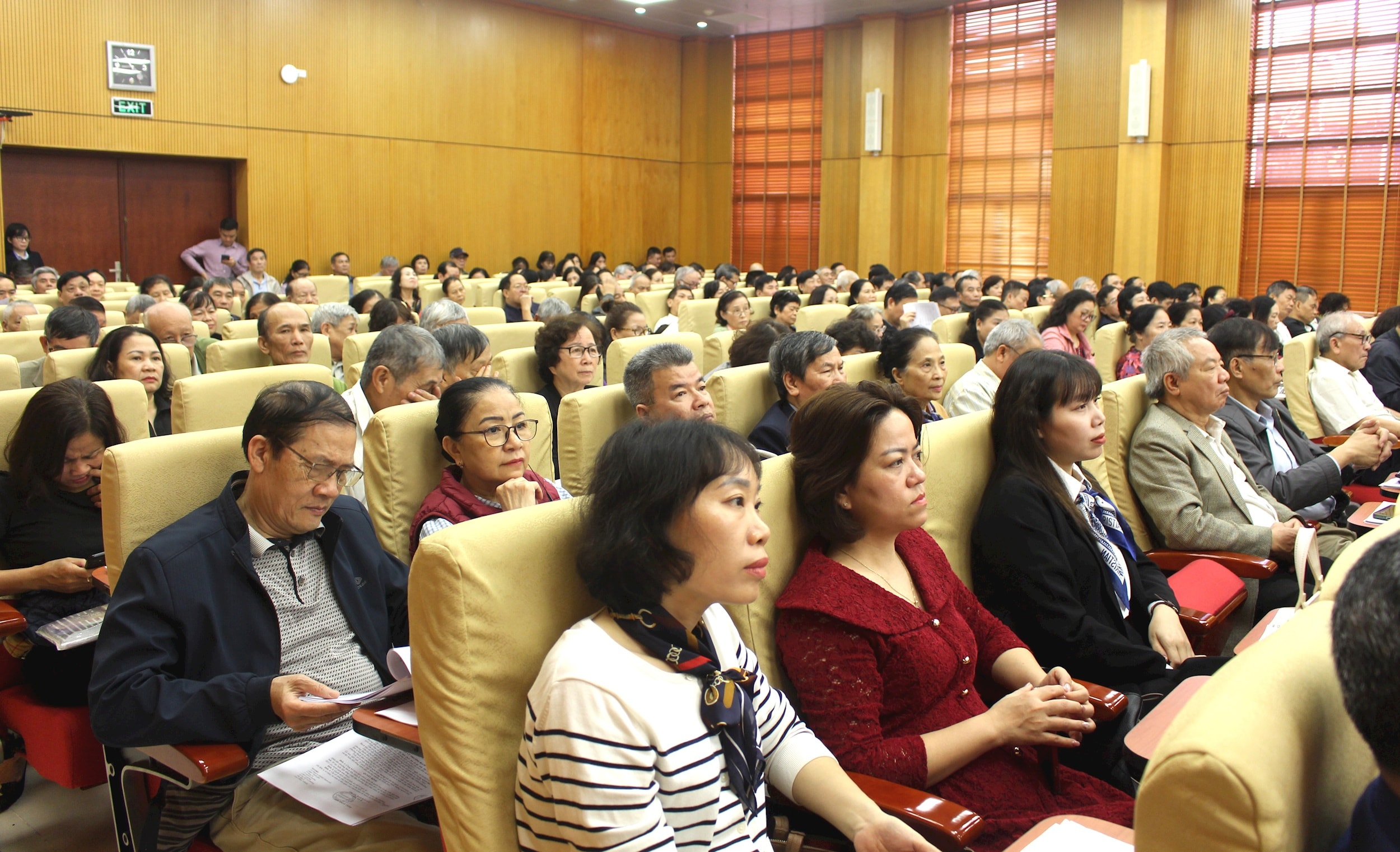 Các đại biểu tham dự hội nghị sáng 27-2. Ảnh: Đình Hiệp