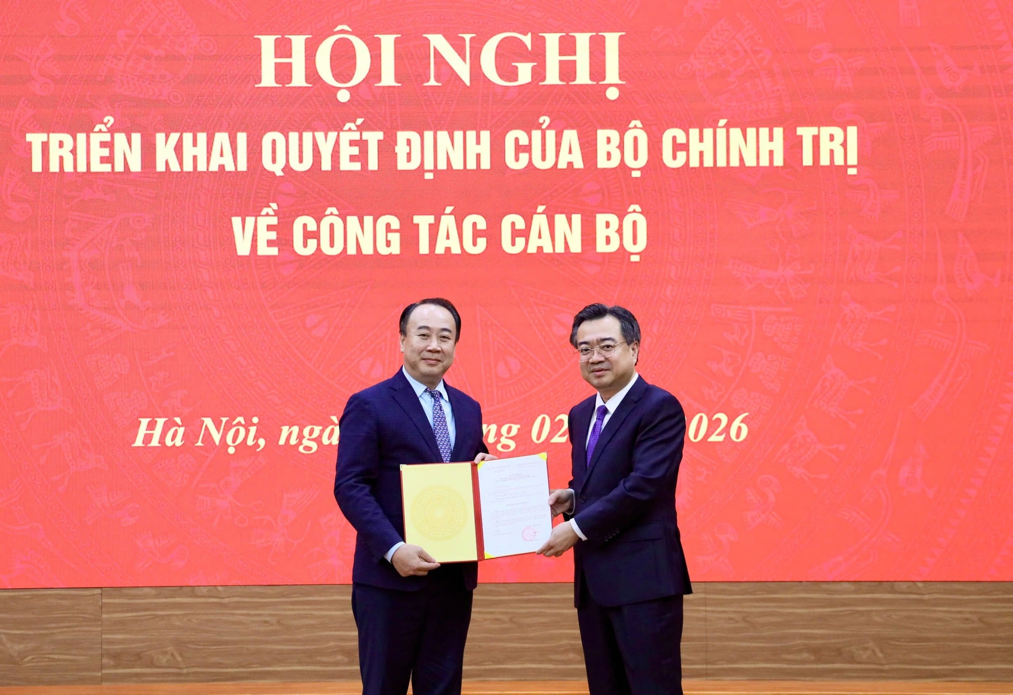 Bộ Chính trị bổ nhiệm hai Phó Trưởng Ban Chính sách, chiến lược Trung ương- Ảnh 2.