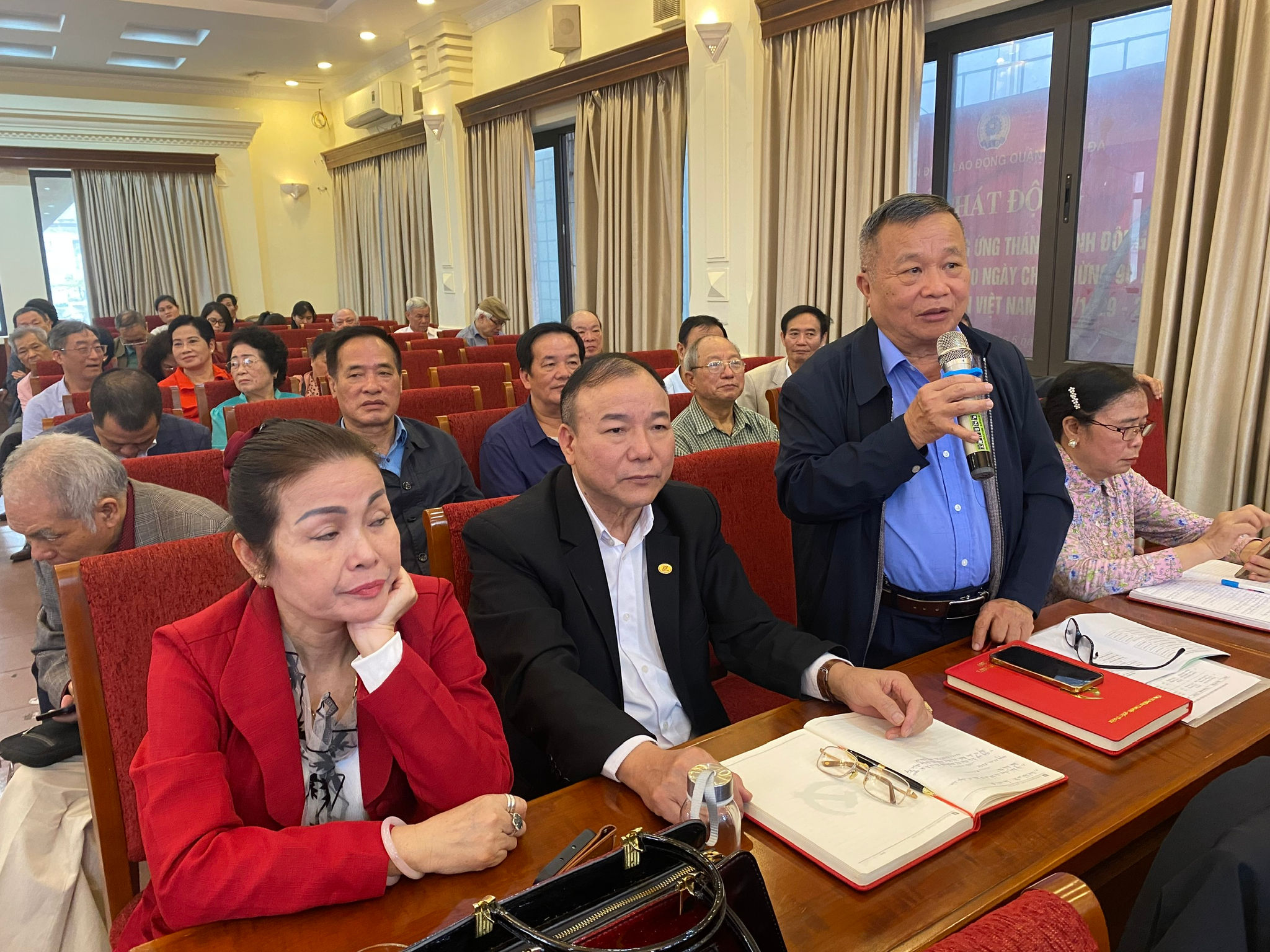 anh-vm-4-z7568894095026_8173f3bebf05d6851b2781d4a35ea1f5.jpg