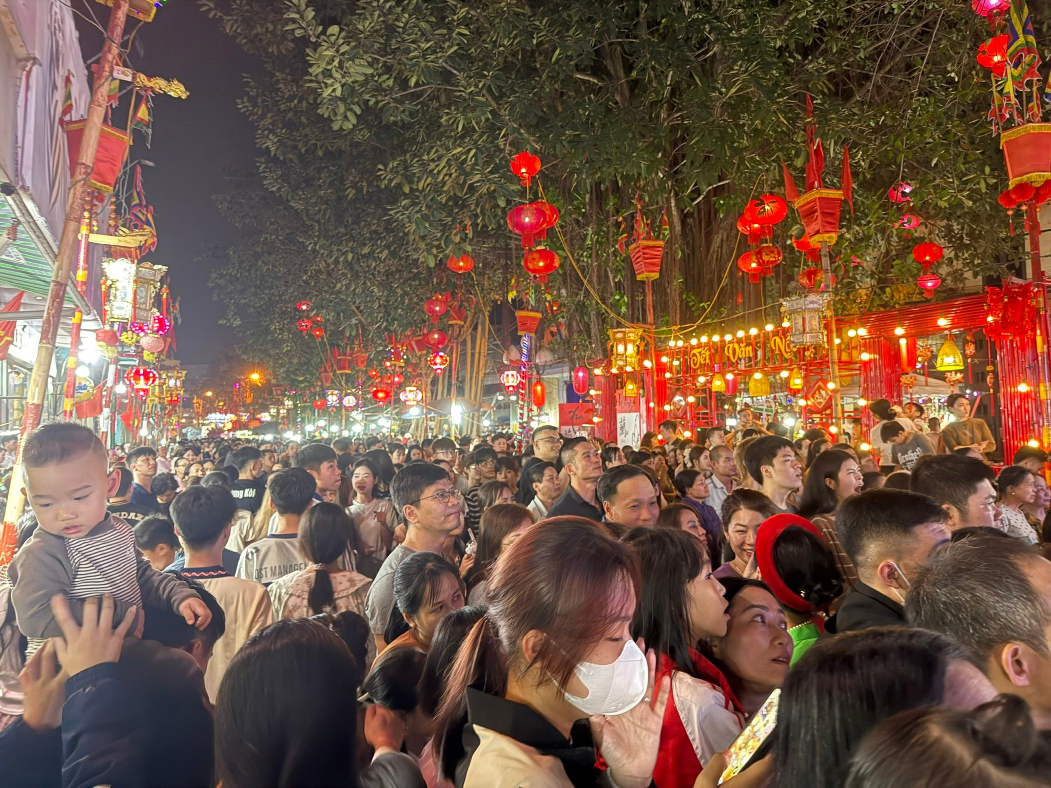 nhan-dan.jpg
