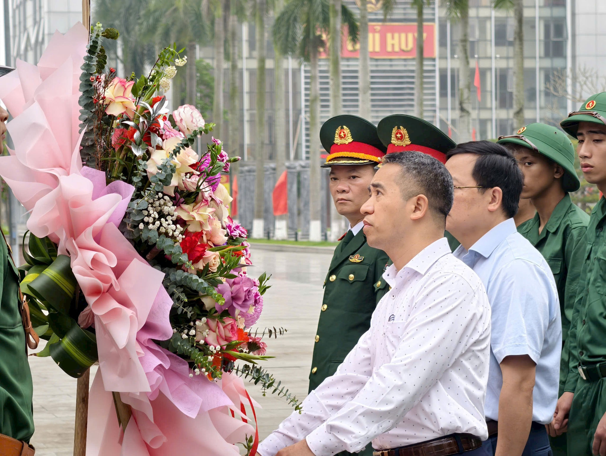 nam-phu-1.jpg