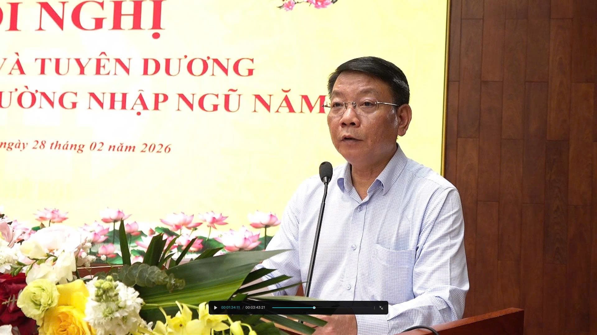 anh-trao-qua-1.jpg
