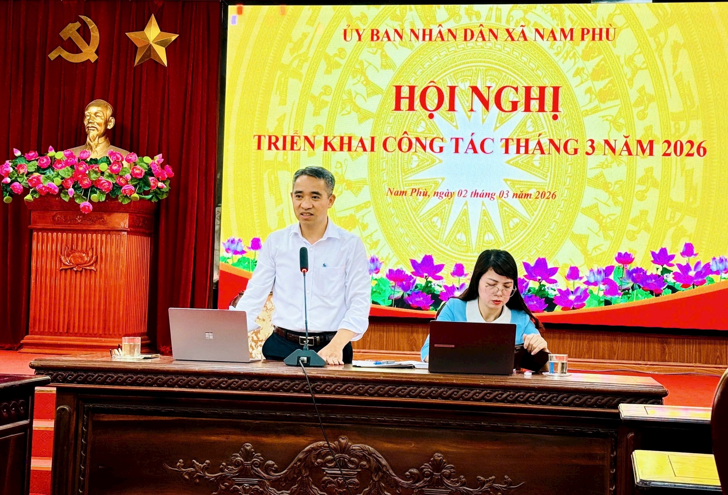 Đồng chí Nguyễn Duy Lưu – Phó Bí thư Thường trực Đảng ủy xã Nam Phù phát biểu chỉ đạo tại hội nghị. Ảnh: Hoàng Quyết