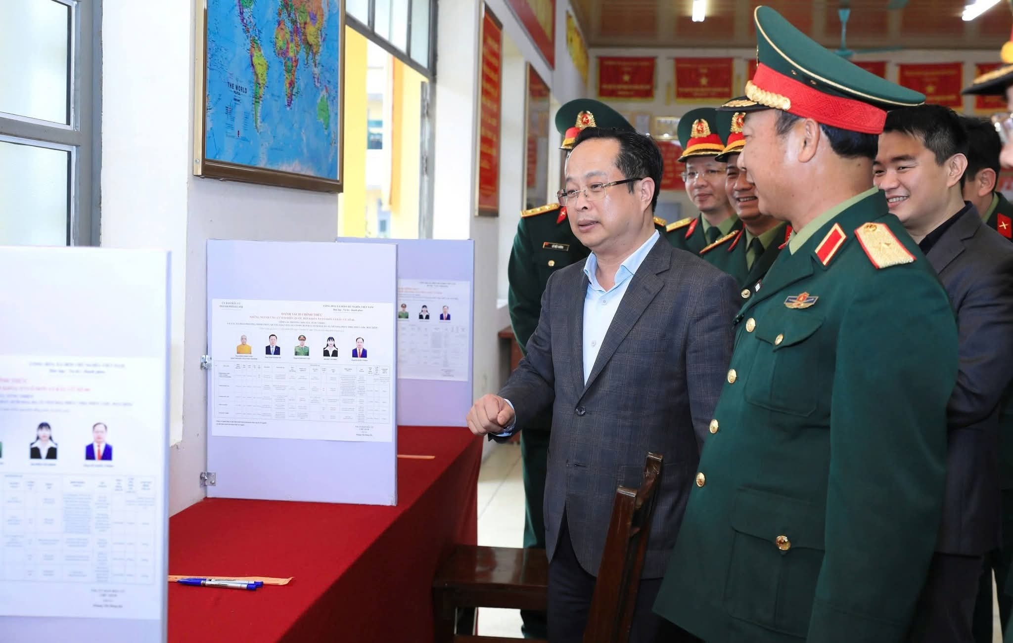 doai-phuong-pcthdnd-tp-2.jpg