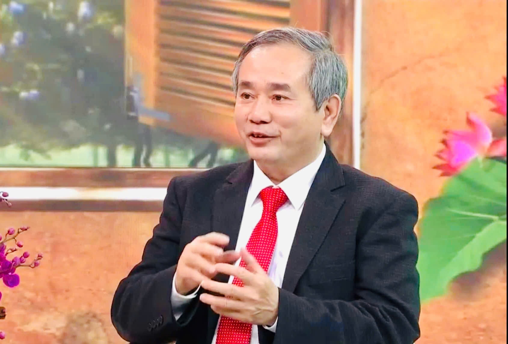 1-gs-pham-hong-tung.jpg