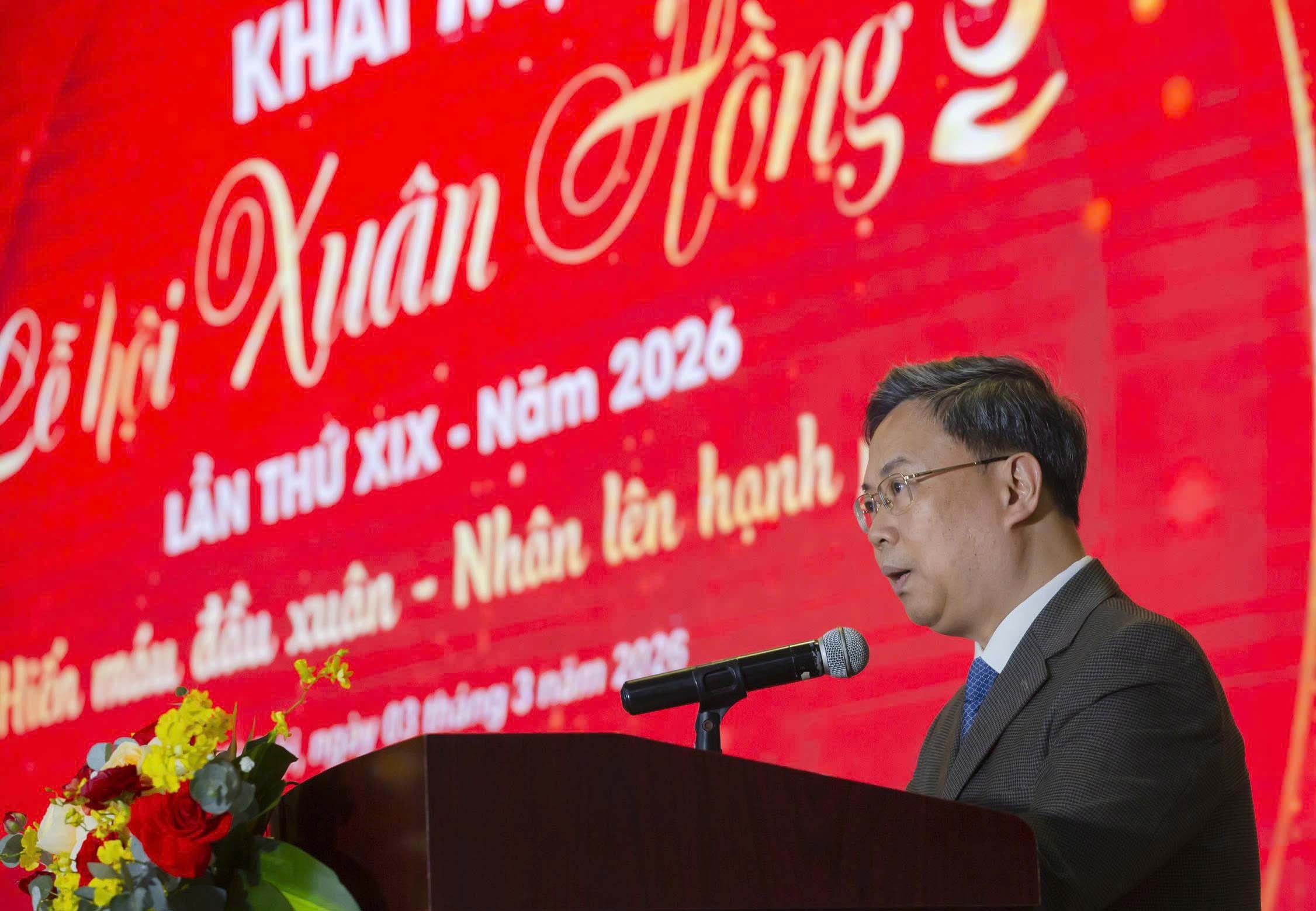 khai_mac_le_hoi_xuan_hong2.jpg