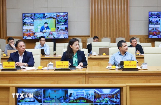 thu-tuong-chu-tri-phien-hop-lan-thu-32-cua-bcd-chong-khai-thac-hai-san-bat-hop-phap-8618553-2.jpg