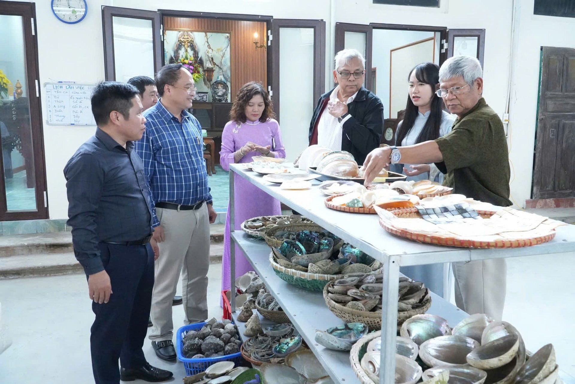 (29-33)- Chuyên Mỹ khơi dậy nội lực làng nghề, nông nghiệp công nghệ caoChuyên Mỹ khơi dậy nội lực làng nghề, nông nghiệp công nghệ cao