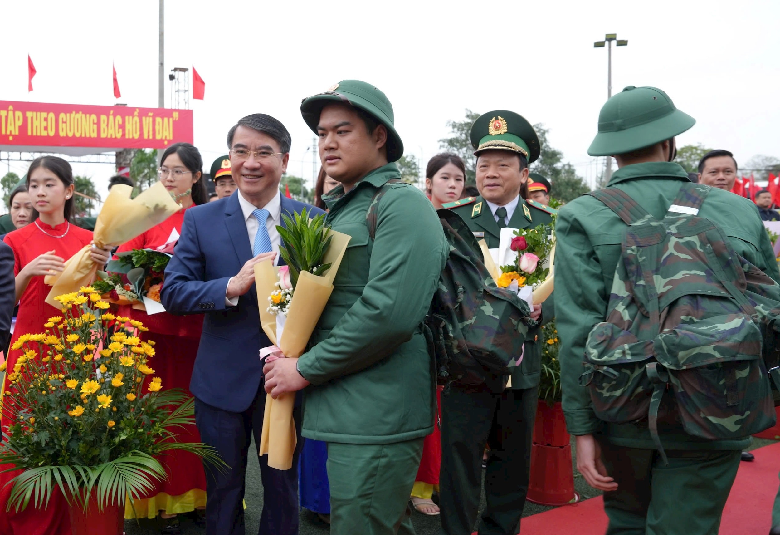 xuan-luu.jpg